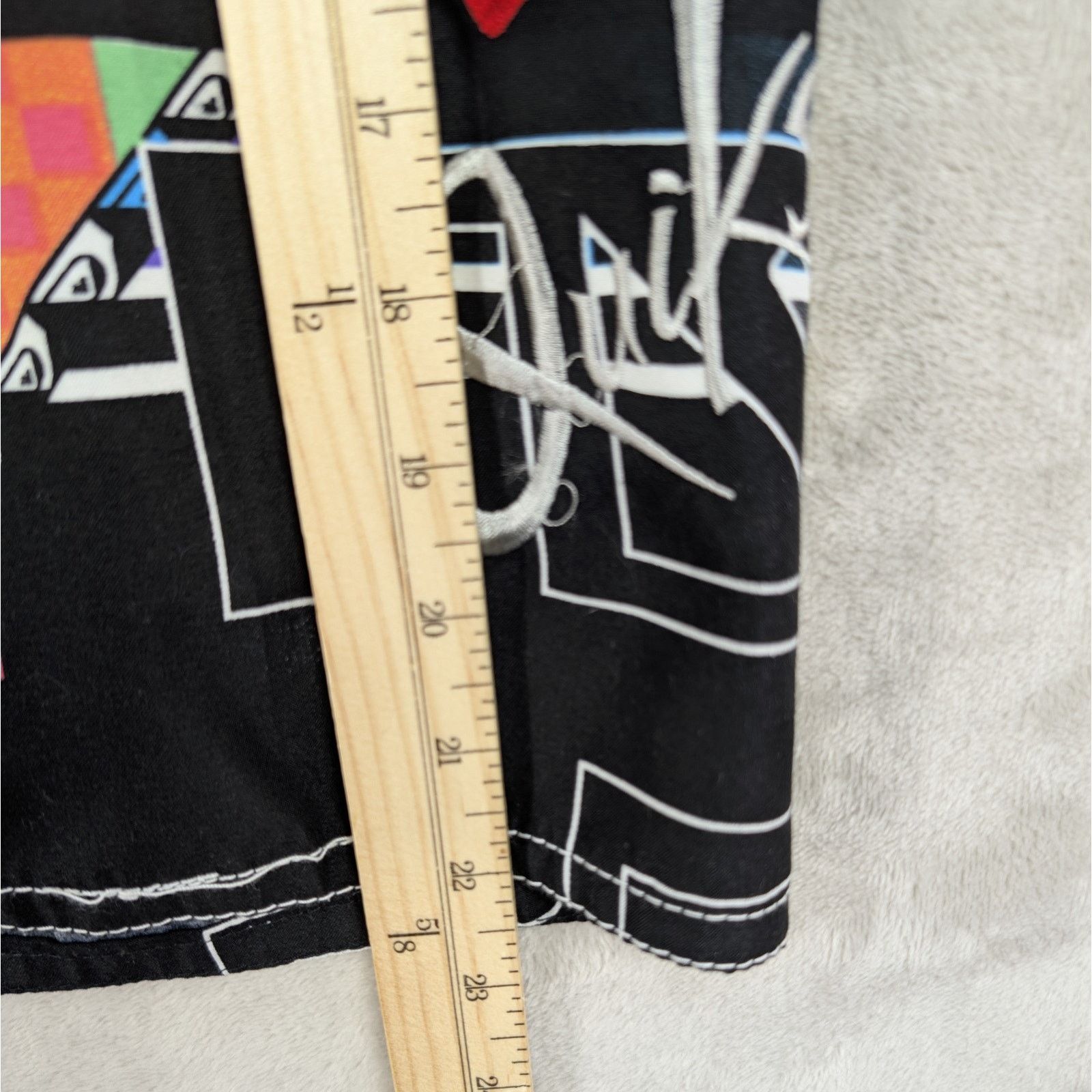 Quiksilver Vintage Quicksilver Y2K Board Shorts 38" Geo Print Qluslver Size US 38 / EU 54 - 5 Thumbnail