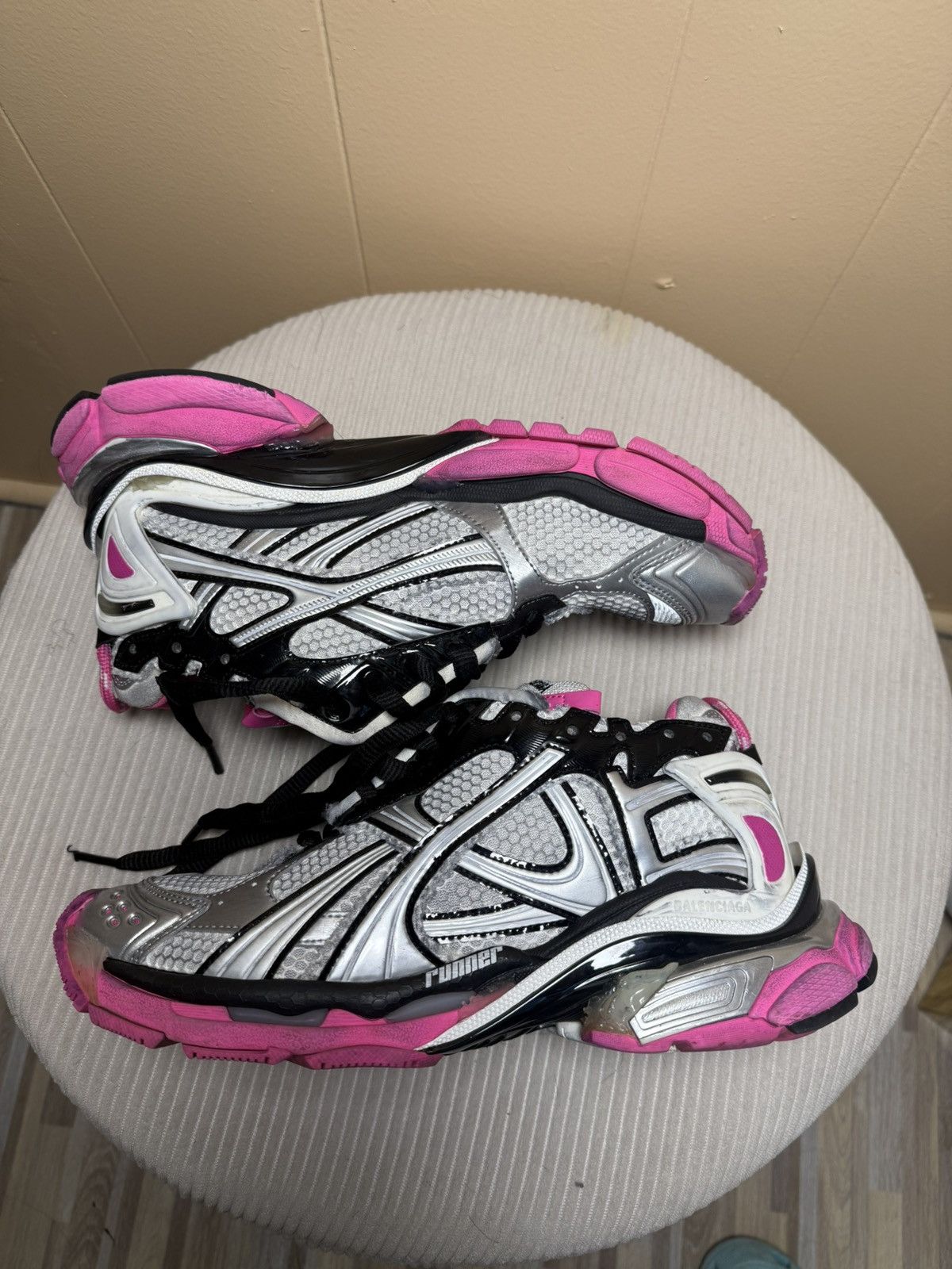 Balenciaga Balenciaga Runner Sneaker Silver Size US 10 / IT 40 - 3 Thumbnail
