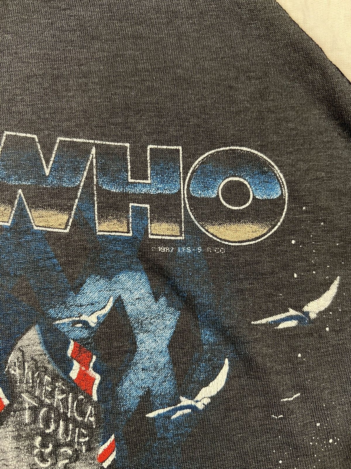 Band Tees Vintage 1980s The Who Paper Thin Ragland Band Tee Size US M / EU 48-50 / 2 - 4 Thumbnail