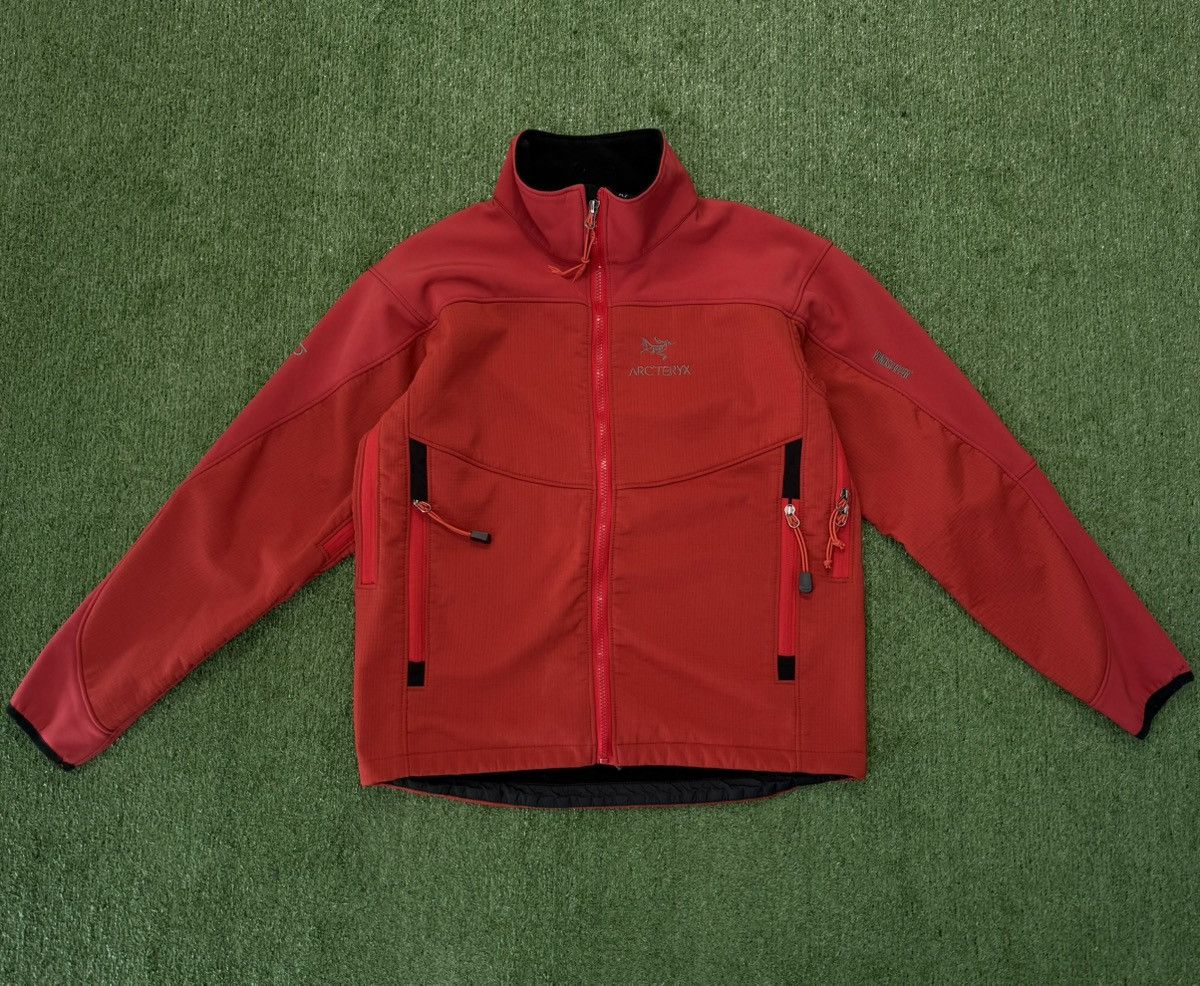 Arc'teryx Arc’teryx Windstopper Jacket Men Vintage Size US S / EU 44-46 / 1 - 1 Thumbnail