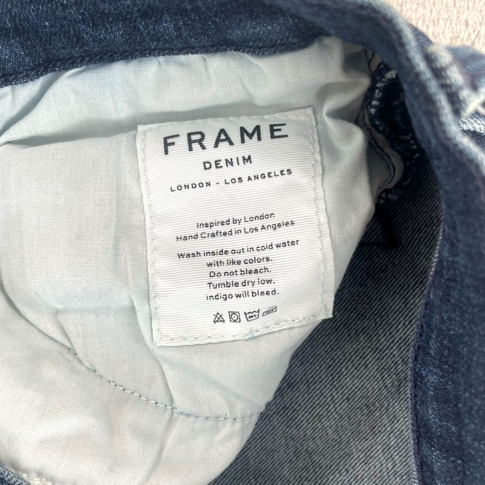 Frame FRAME DENIM Le High Straight Jeans Women 25 Elaine Split Frayed Hem Designer Jeans Women 25 Blue Cotton Blend Helms City Preppy Size 42" / US 20 - 3 Thumbnail
