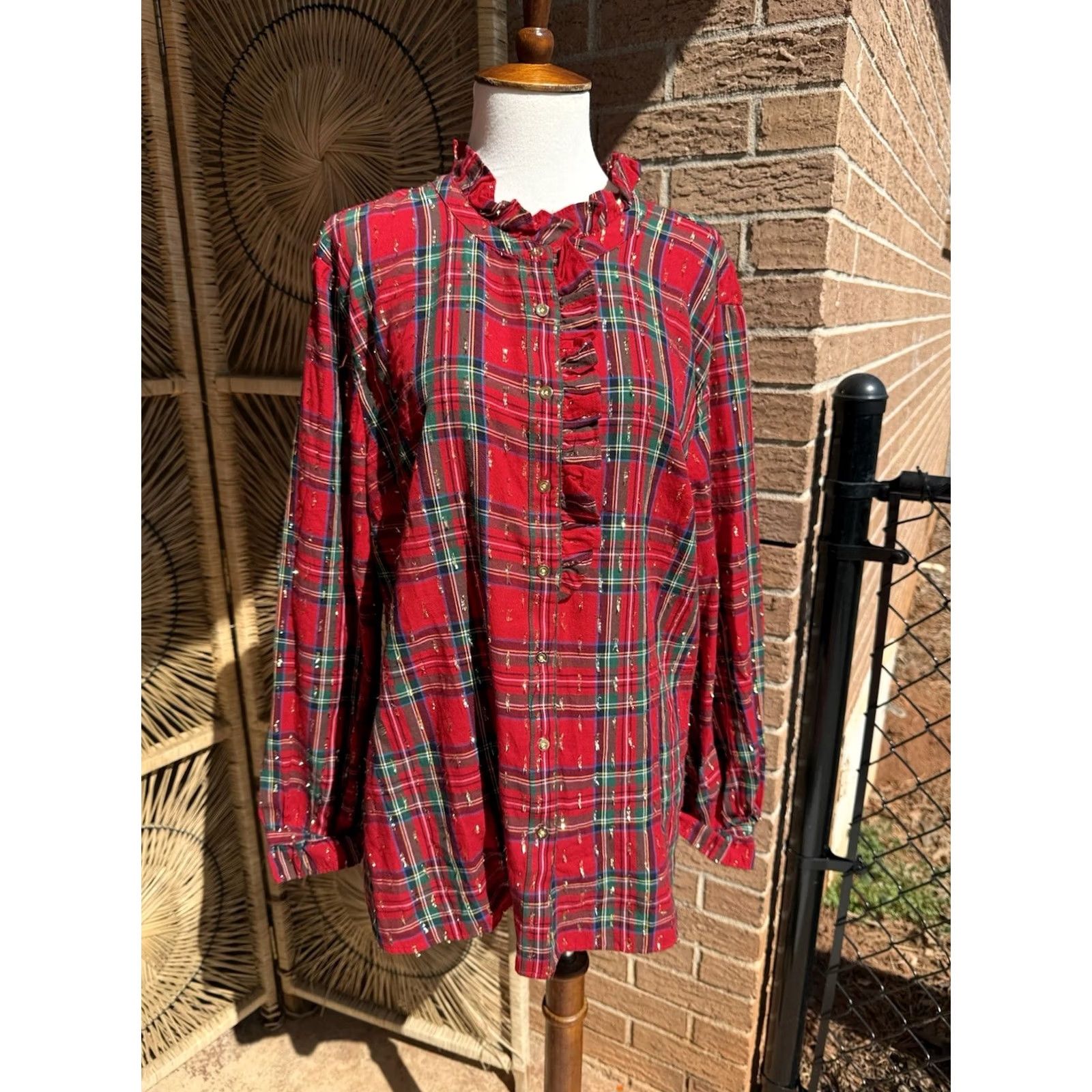 Talbots Talbots Button Up Shirt XL Red White Plaid Shimmer Ruffle Long Sleeves Woman Regular Sleeves Button-Up Casual Holiday Colorful Canvas? Size XL / US 12-14 / IT 48-50 - 4 Thumbnail