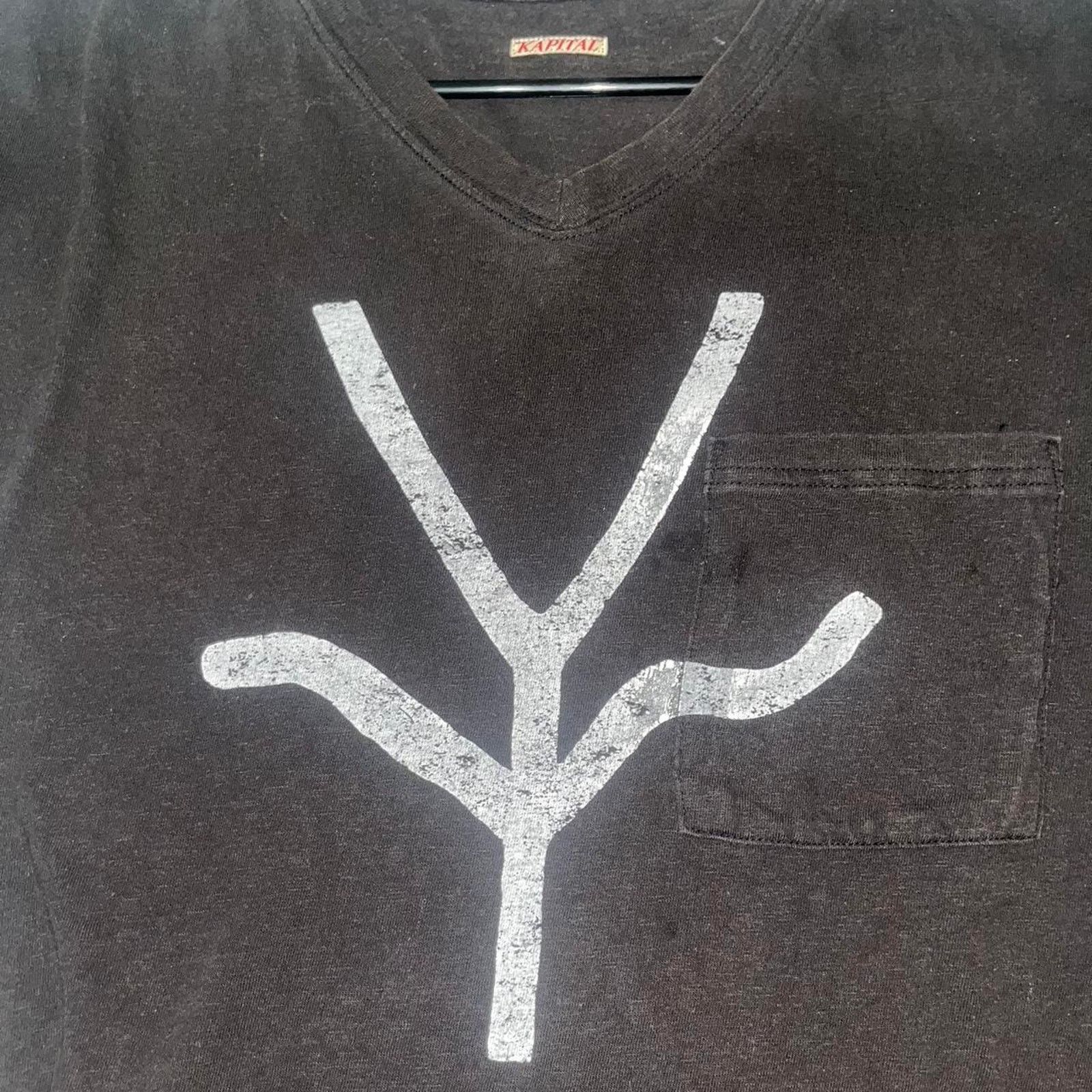 Kapital Kapital spirit totem / rune/sigil/blare v-neck Size US M / EU 48-50 / 2 - 4 Thumbnail