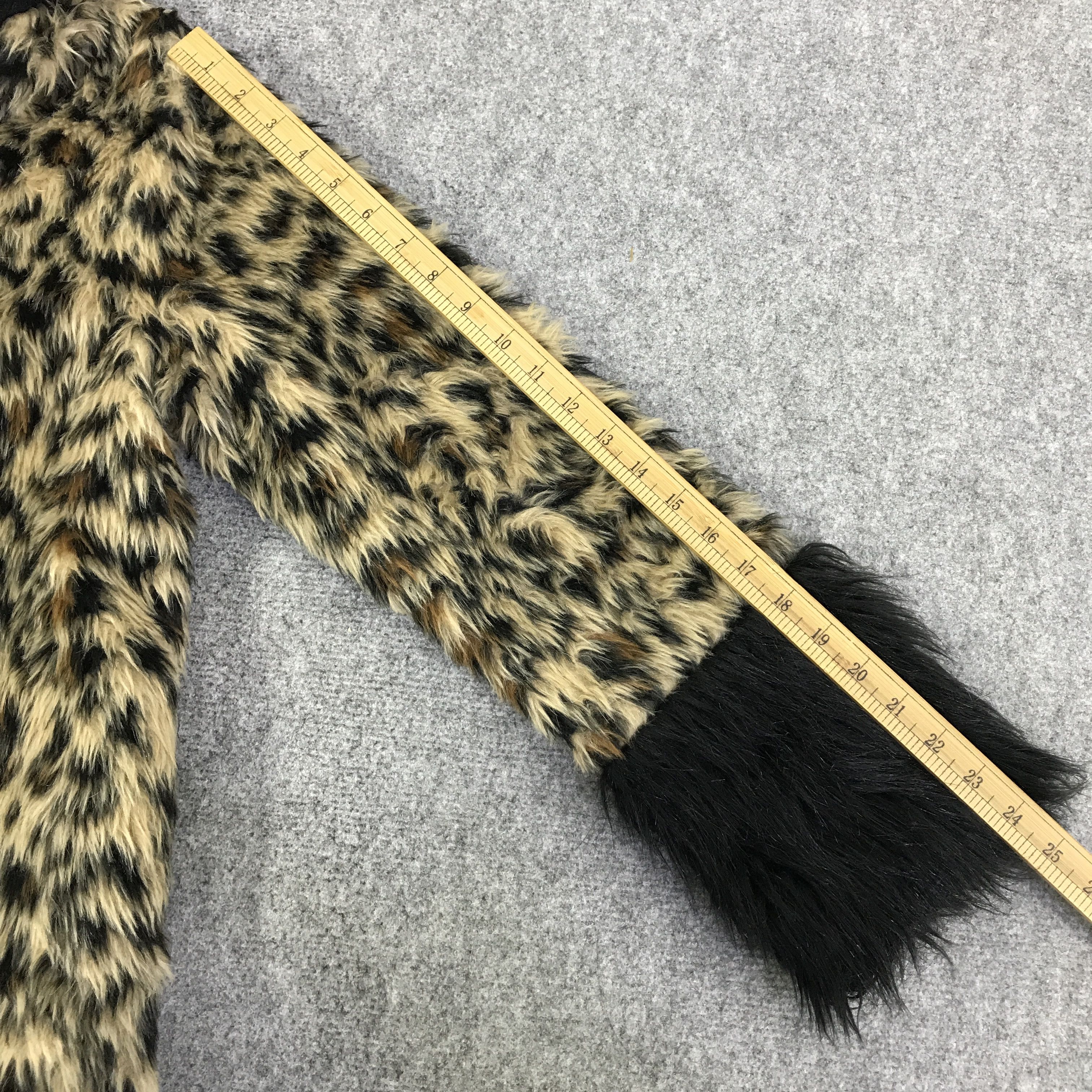 If Six Was Nine GOTHIC STYLE JAPAN GLAD NEWS FUR HOODIE JACKET K89B18 Size US L / EU 52-54 / 3 - 7 Thumbnail
