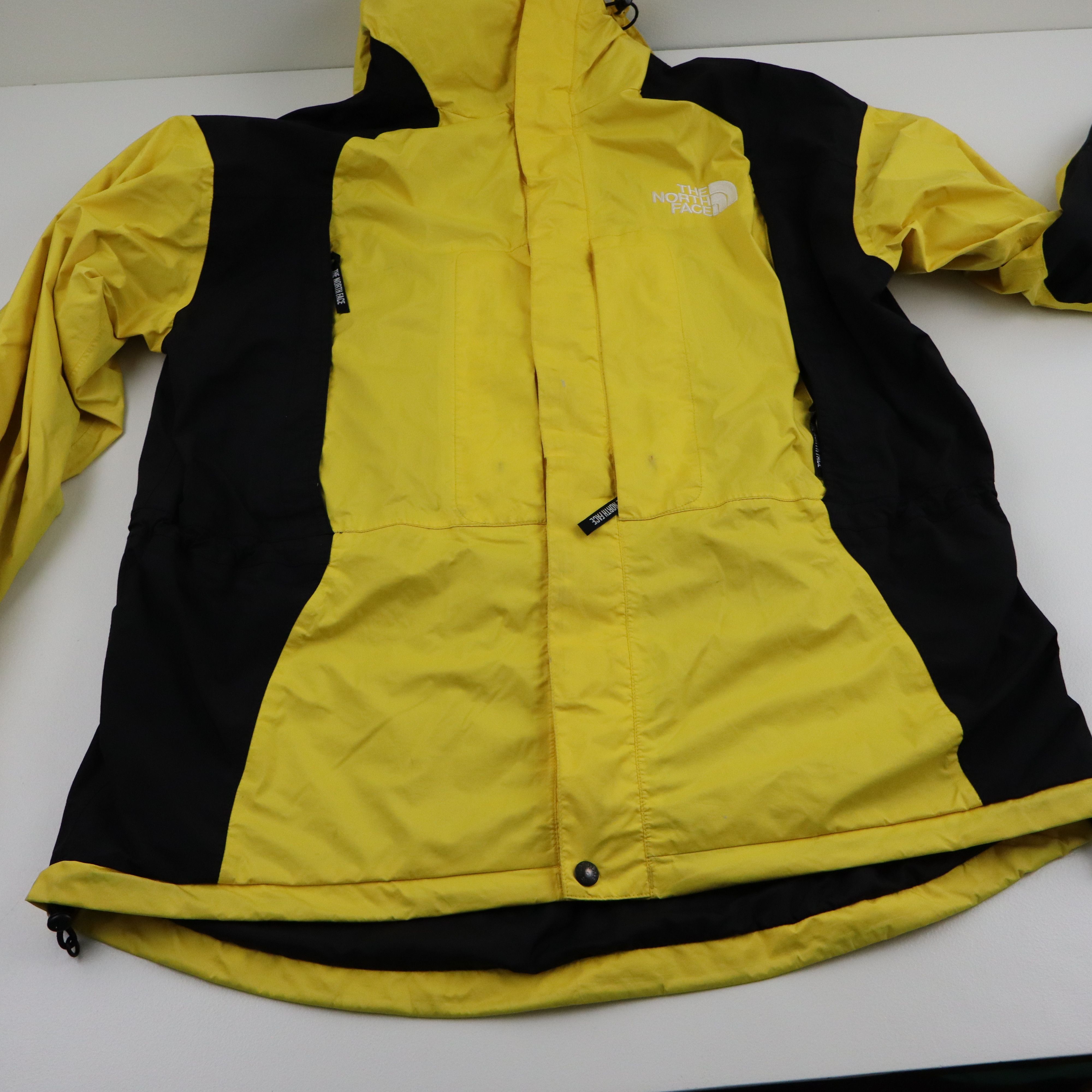 The North Face × Vintage 90s The North Face Mountain Light GTX Gore Tex Yellow Jacket Size US XL / EU 56 / 4 - 7 Thumbnail