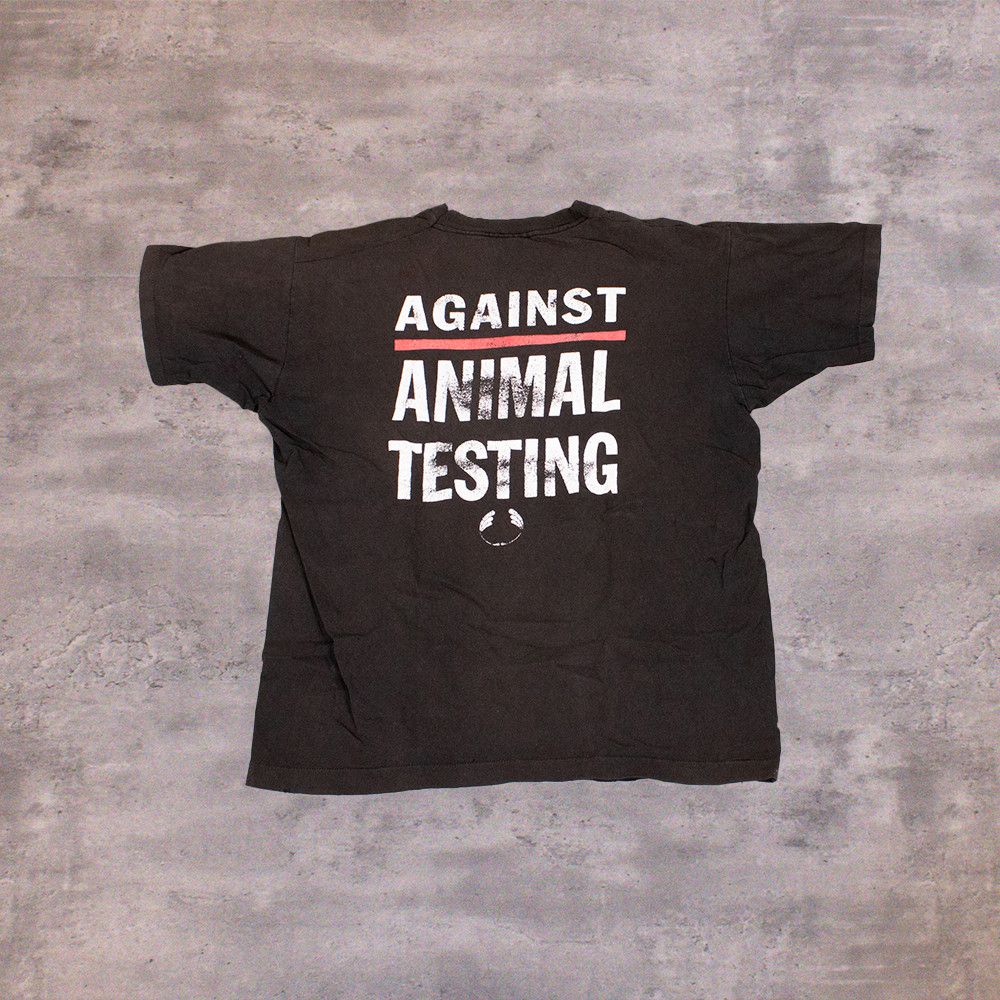 Fruit Of The Loom × Vintage Vintage 1990’s The Body Shop Single Stitch Fading Black Tee Size US L / EU 52-54 / 3 - 1 Thumbnail
