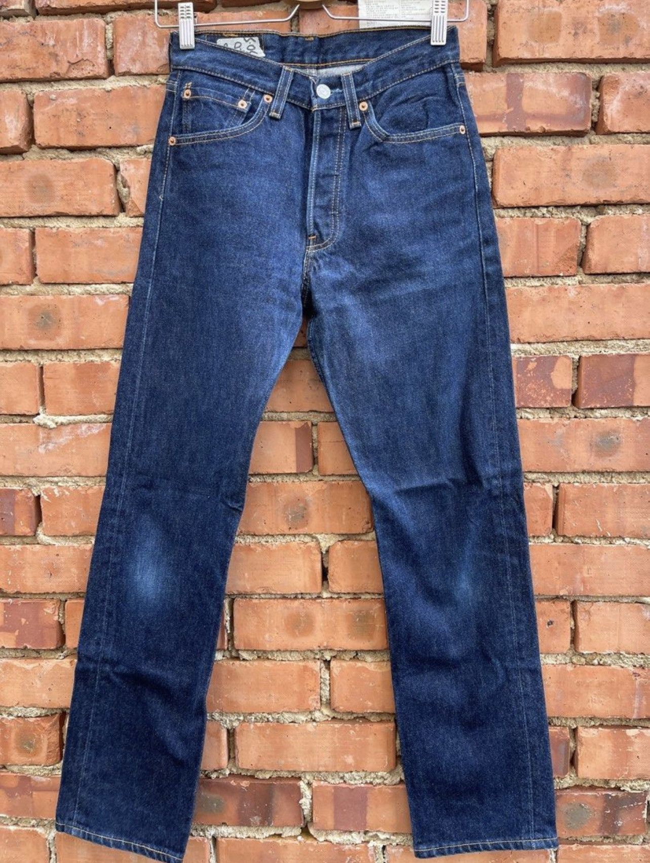 Jean Vintage 90s Levi's 501 for WOMEN Faded Blue Jeans Size 26" / US 2 / IT 38 - 1 Thumbnail