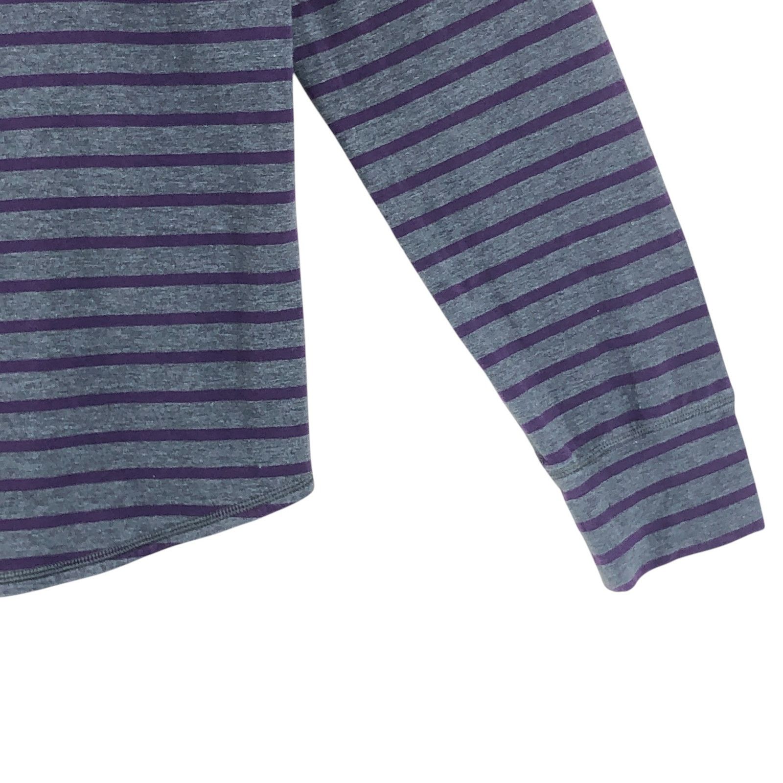 Lululemon Lululemon Size L Shirt Henley Long Sleeve Stripe Gray Purple Size US L / EU 52-54 / 3 - 5 Thumbnail