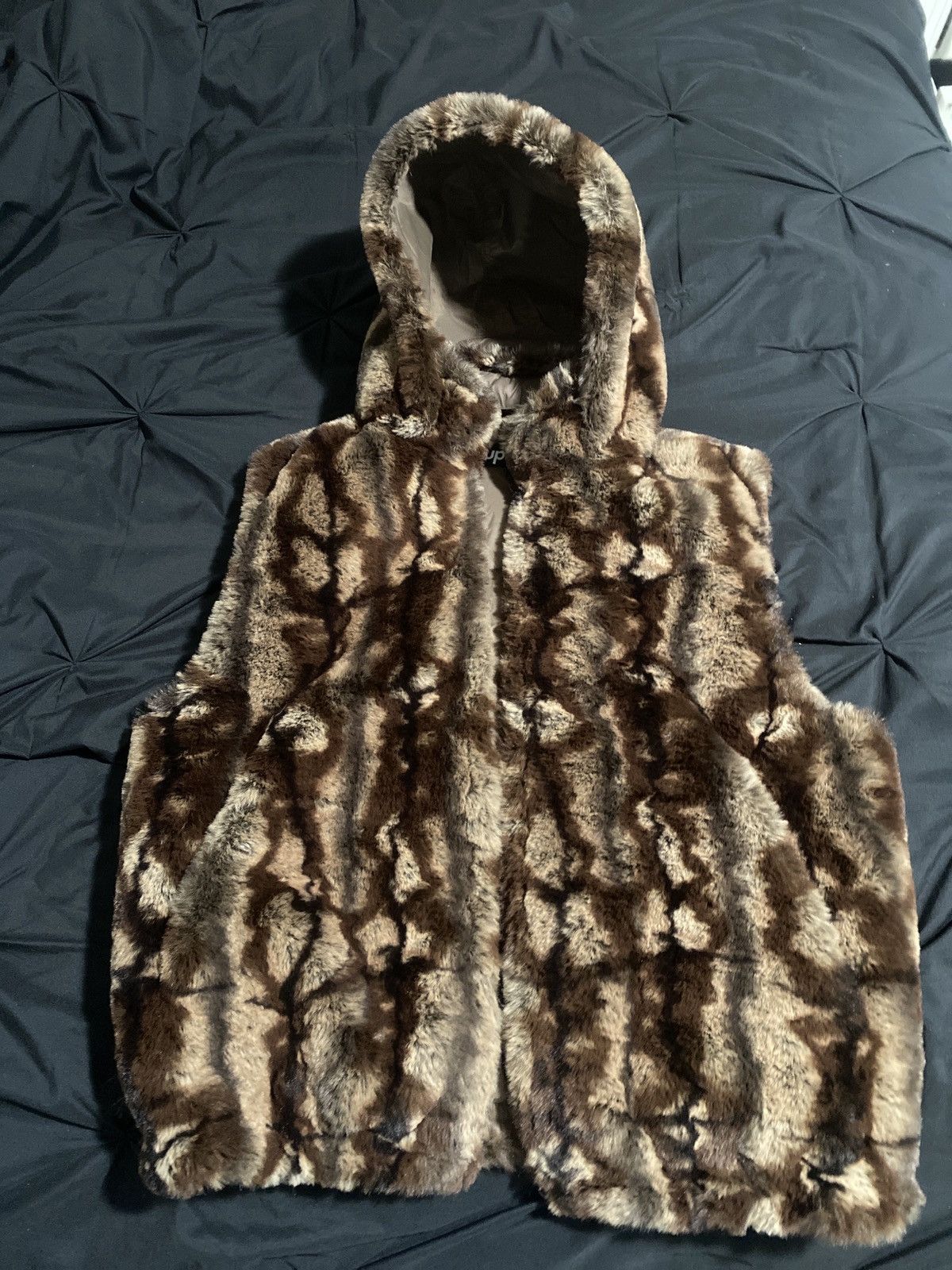 Supreme Supreme Reversible Faux Shearling Vest | Grailed