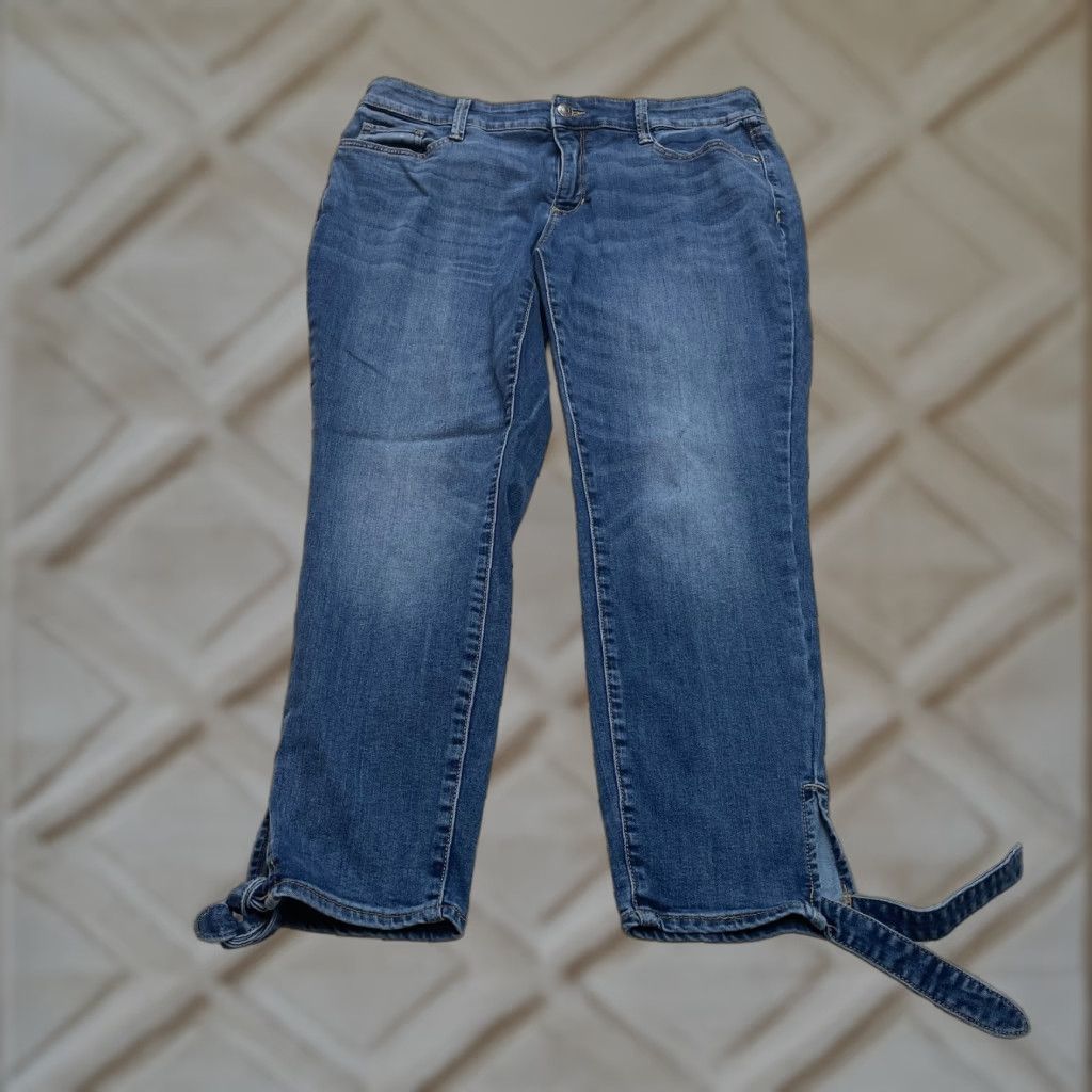 Vintage St. John's Bay Jeans Womens 16 W Blue Denim Skinny Leg Ankle Tie 35x26 Mid Rise Size 38" / US 16 / IT 52 - 1 Thumbnail