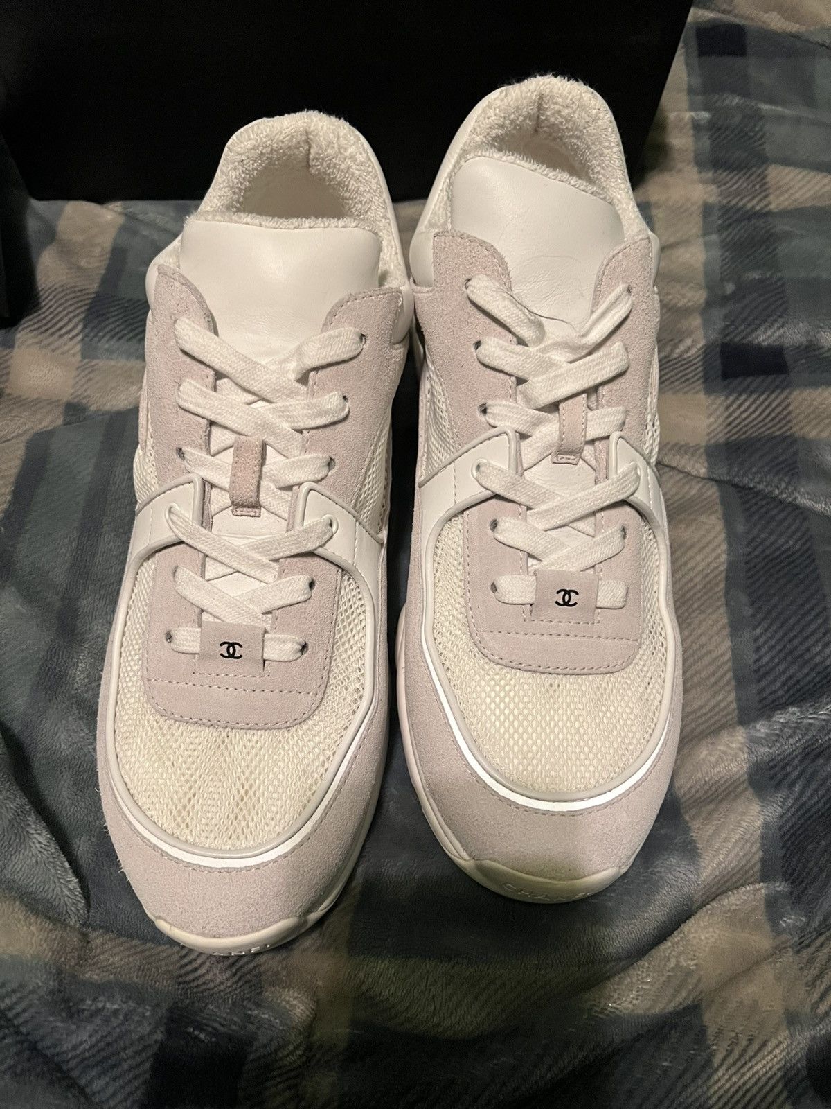 Chanel Chanel Low Top Triple White Sneakers size 46 Size US 13 / EU 46 - 3 Thumbnail