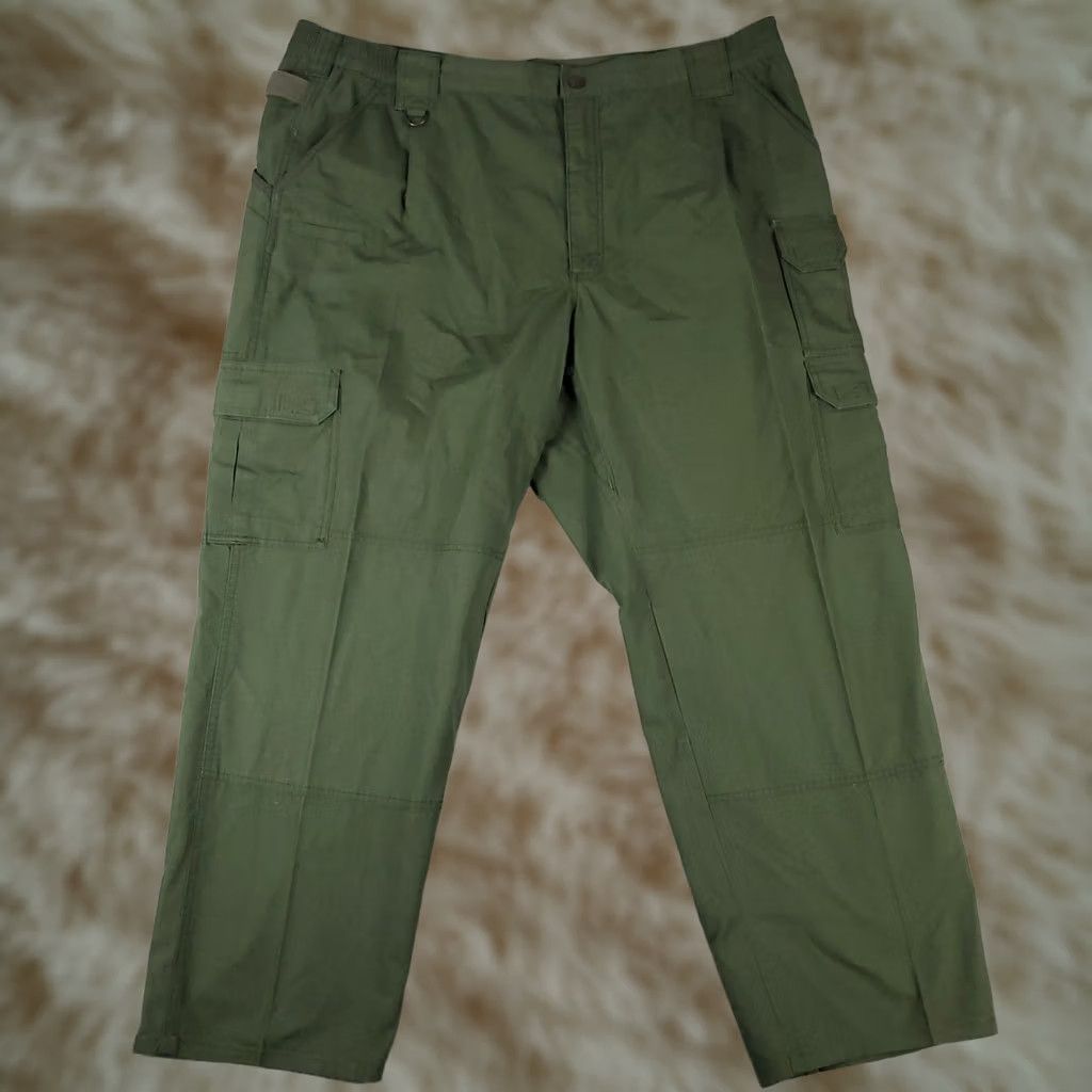Vintage 5.11 Tactical Series Pants Mens Regular 42x30 Green Cargo Pocket Straight 5.11 Tactical Pants Mens 42x30 Green Cargo Pants Mens Size US 42 / EU 58 - 1 Thumbnail