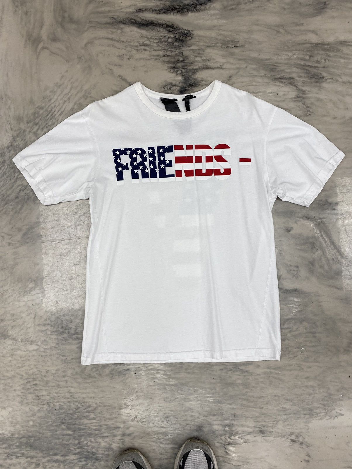 image of Vlone Friends Tee Usa White Size Small 100% Authentic, Men's