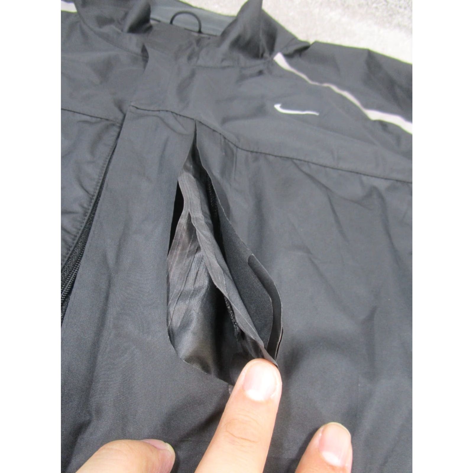 Nike VINTAGE Nike Jacket Mens XL Black Softshell Storm-FIT Full Zip Track Jacket Mens XL Black Nike Storm-FIT Wear-tape Tear? Size US XL / EU 56 / 4 - 3 Thumbnail