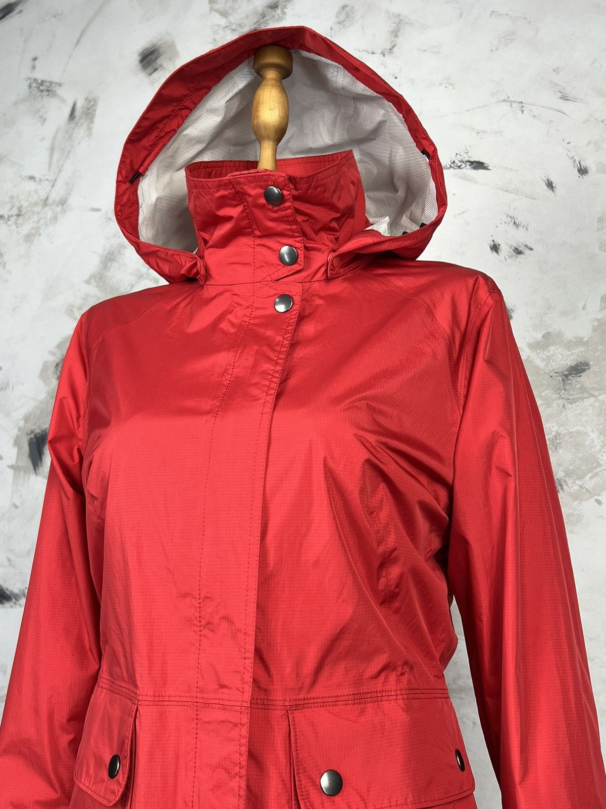 Patagonia Patagonia Waterproof Hooded Jacket Size S - M Size S / US 4 / IT 40 - 6 Thumbnail