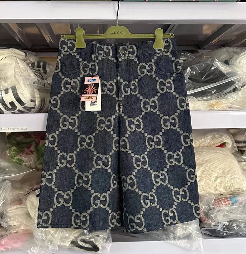 Gucci Gucci Men's dannin shorts 2503-Nextarrow Size US 34 / EU 50 - 1 Thumbnail
