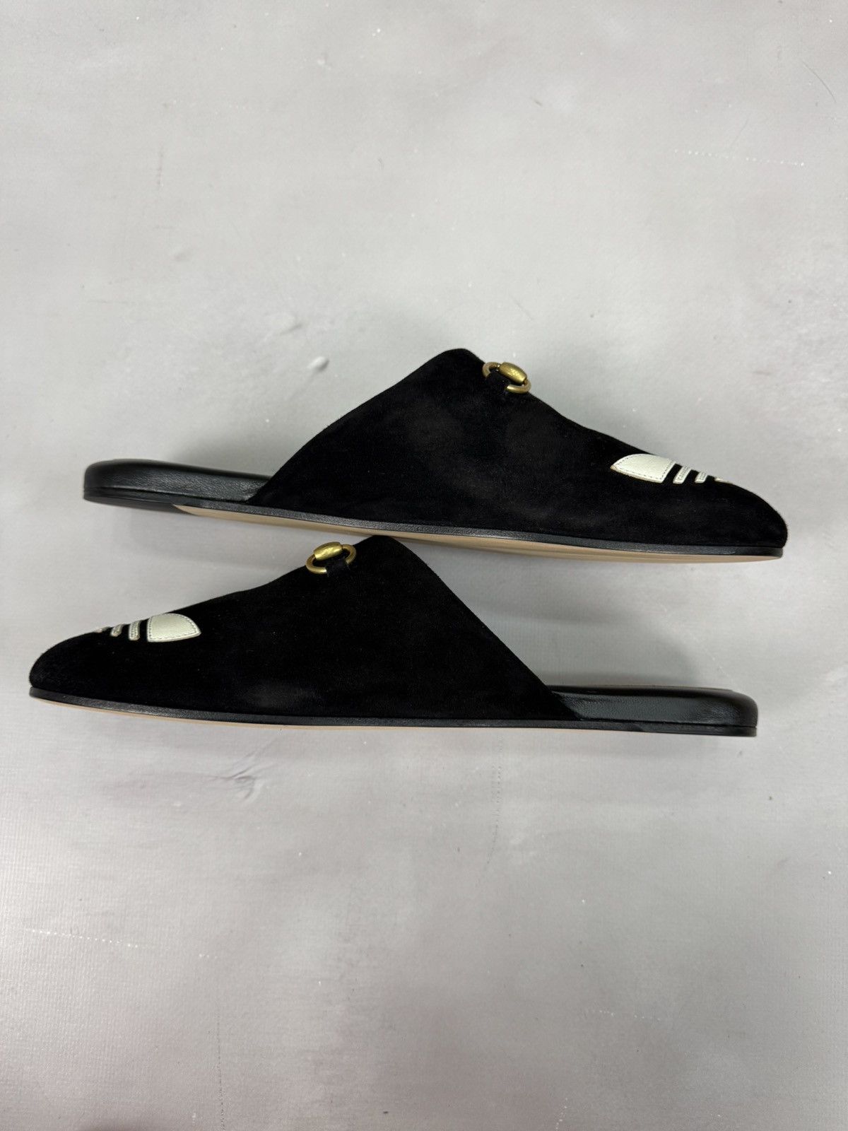 Adidas × Gucci Fw22 Gucci x Adidas Trefoil Slippers(Black/39eu) Size US 9 / IT 39 - 6 Thumbnail