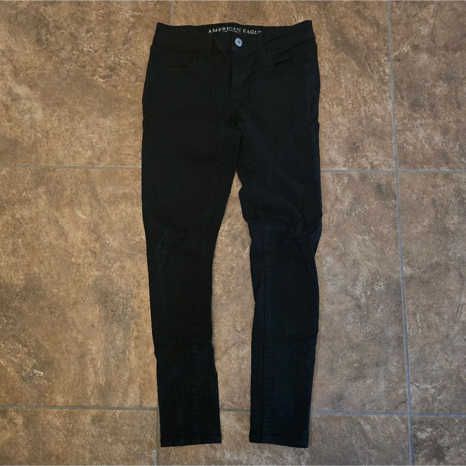 American Eagle Outfitters Black Distressed AEO Skinny Jean Size 27" / US 4 / IT 40 - 1 Thumbnail