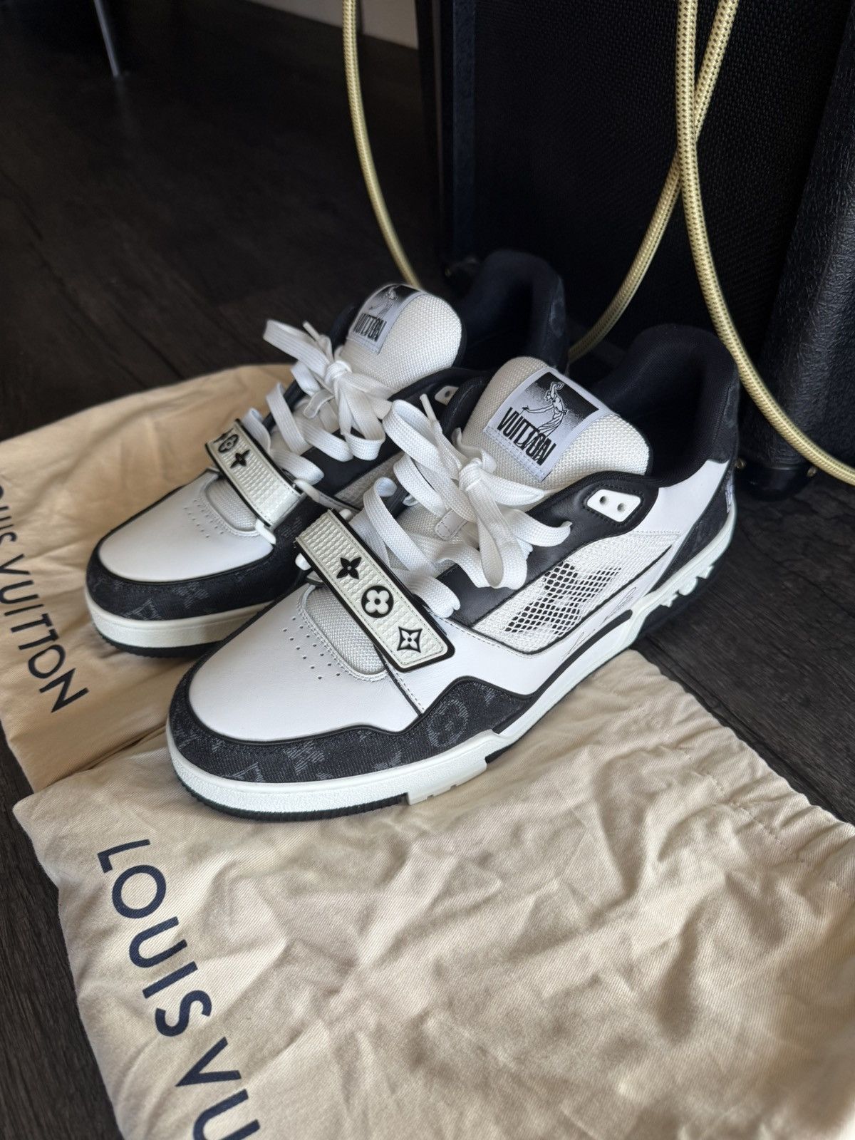 Louis Vuitton Louis Vuitton Trainer Black Strap Monogram Size US 9 / EU 42 - 4 Thumbnail