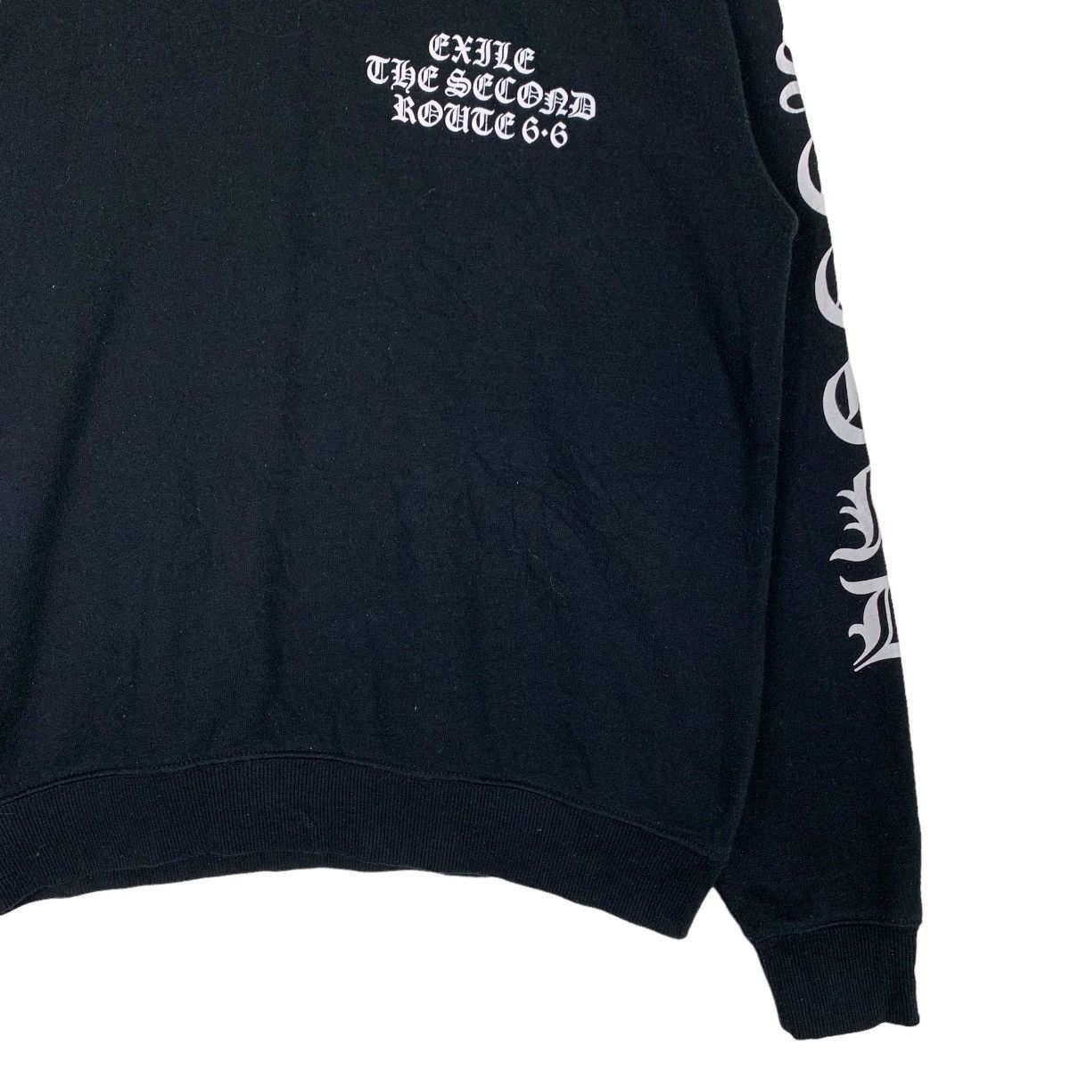 Band Tees EXILE THE SECOND LIVE TOUR 2017-2018 SWEATSHIRT #0714-C33 Size US M / EU 48-50 / 2 - 4 Thumbnail