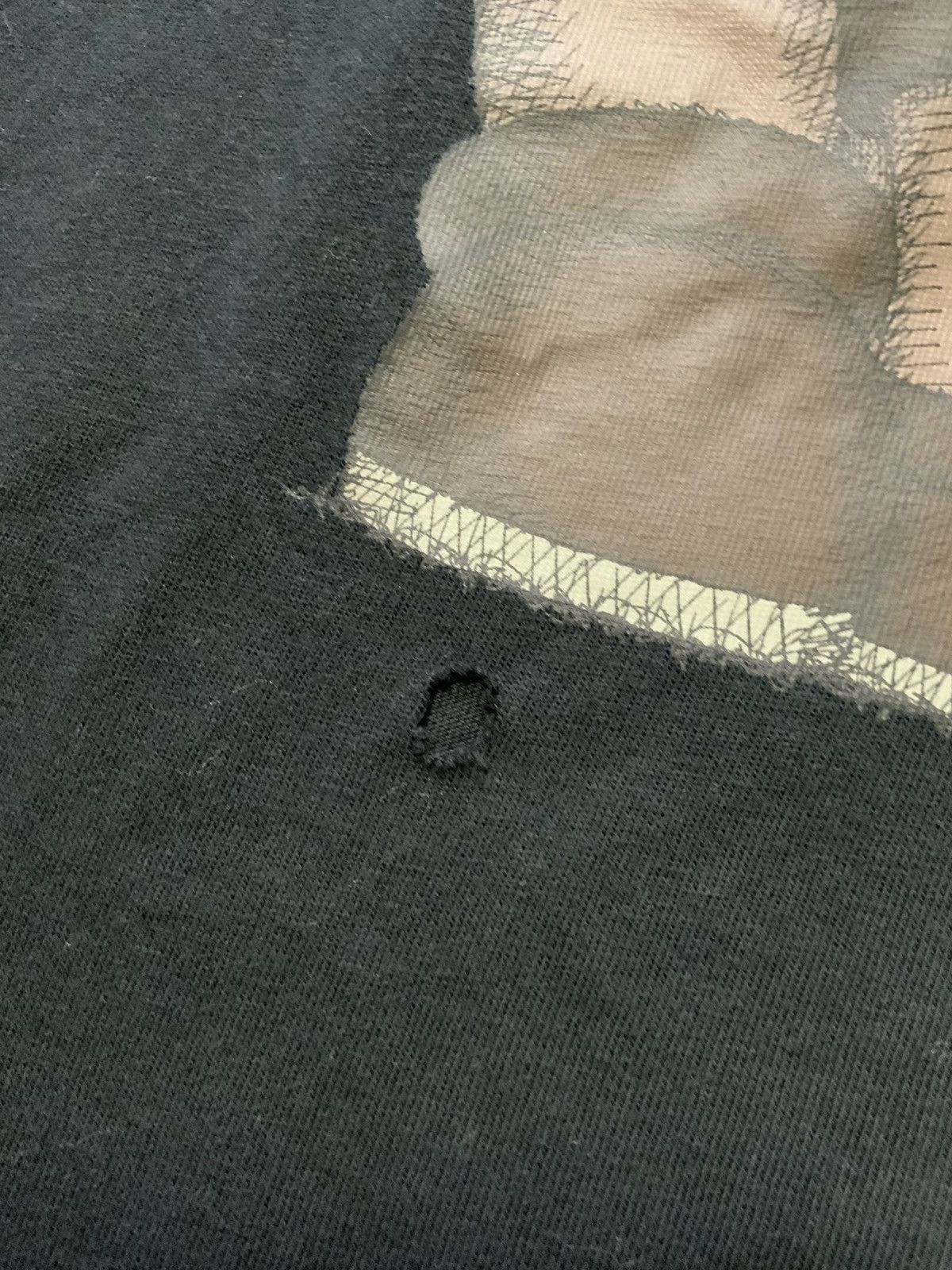 Kaws × Uniqlo Uniqlo UT X Kaws Companion Limited Edition Black S/S T-Shirt Size US L / EU 52-54 / 3 - 6 Thumbnail