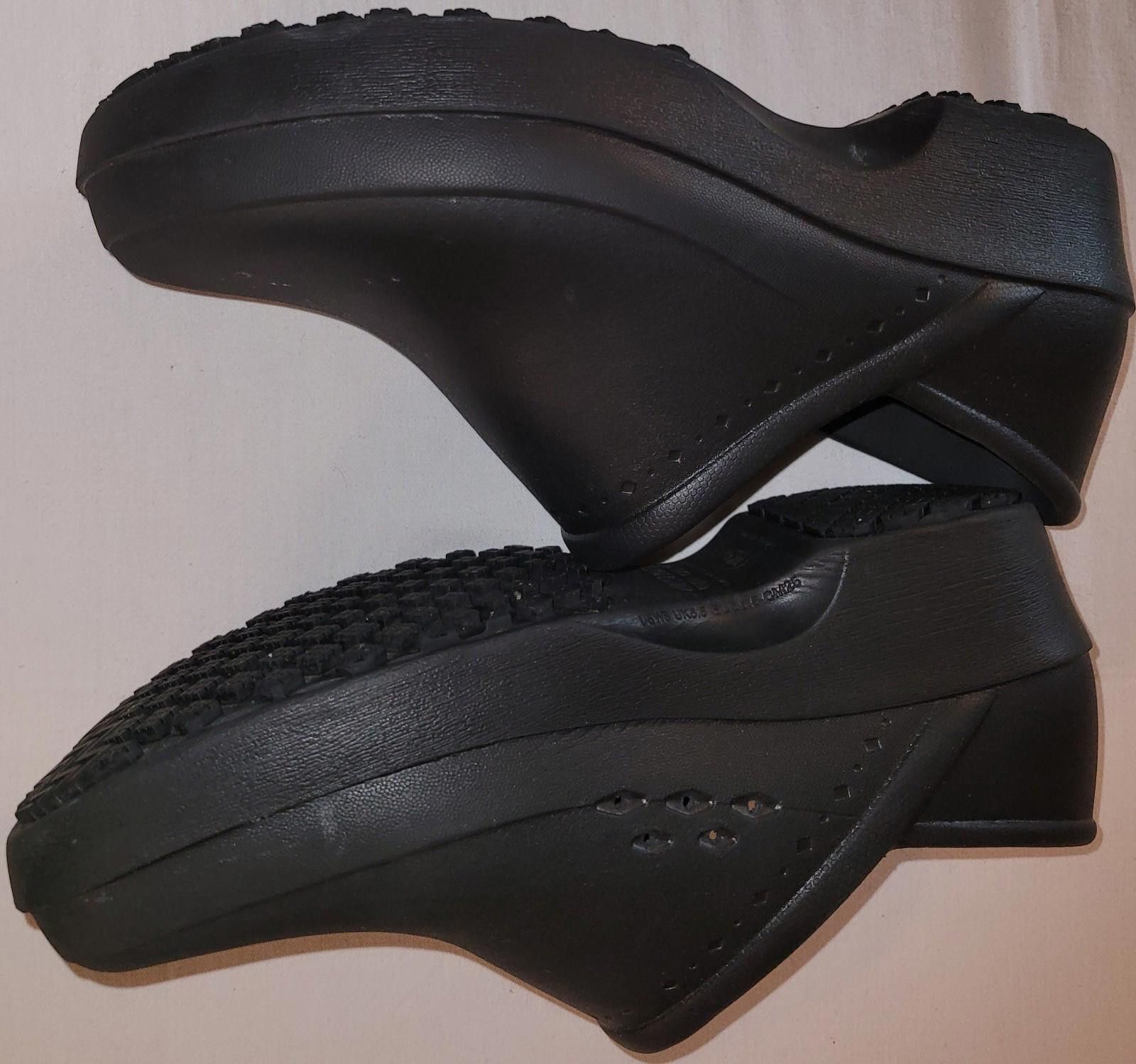 Designer shoes for crews women's size7.5 blk. clogs Size US 7.5 / IT 37.5 - 5 Thumbnail