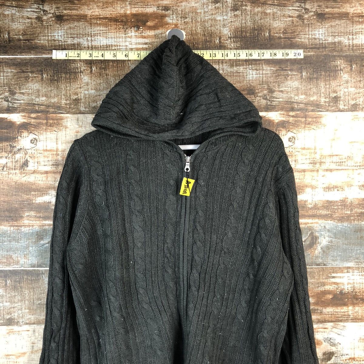 Uniqlo Uniqlo Black vintage Hoodie sweater #A2241 Size US XL / EU 56 / 4 - 2 Thumbnail