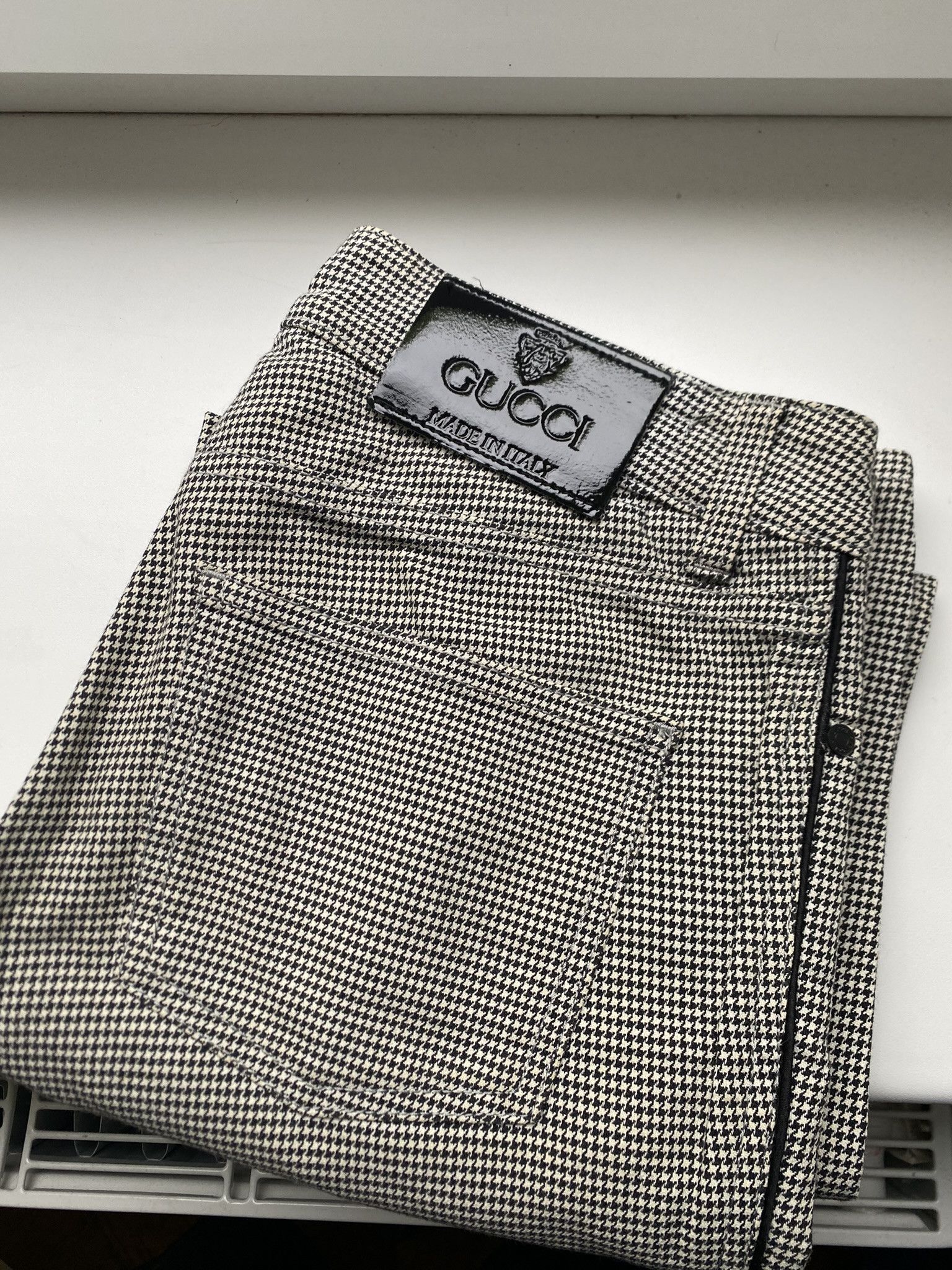 Designer × Gucci Gucci Pants Luxury Size 26" / US 2 / IT 38 - 1 Thumbnail