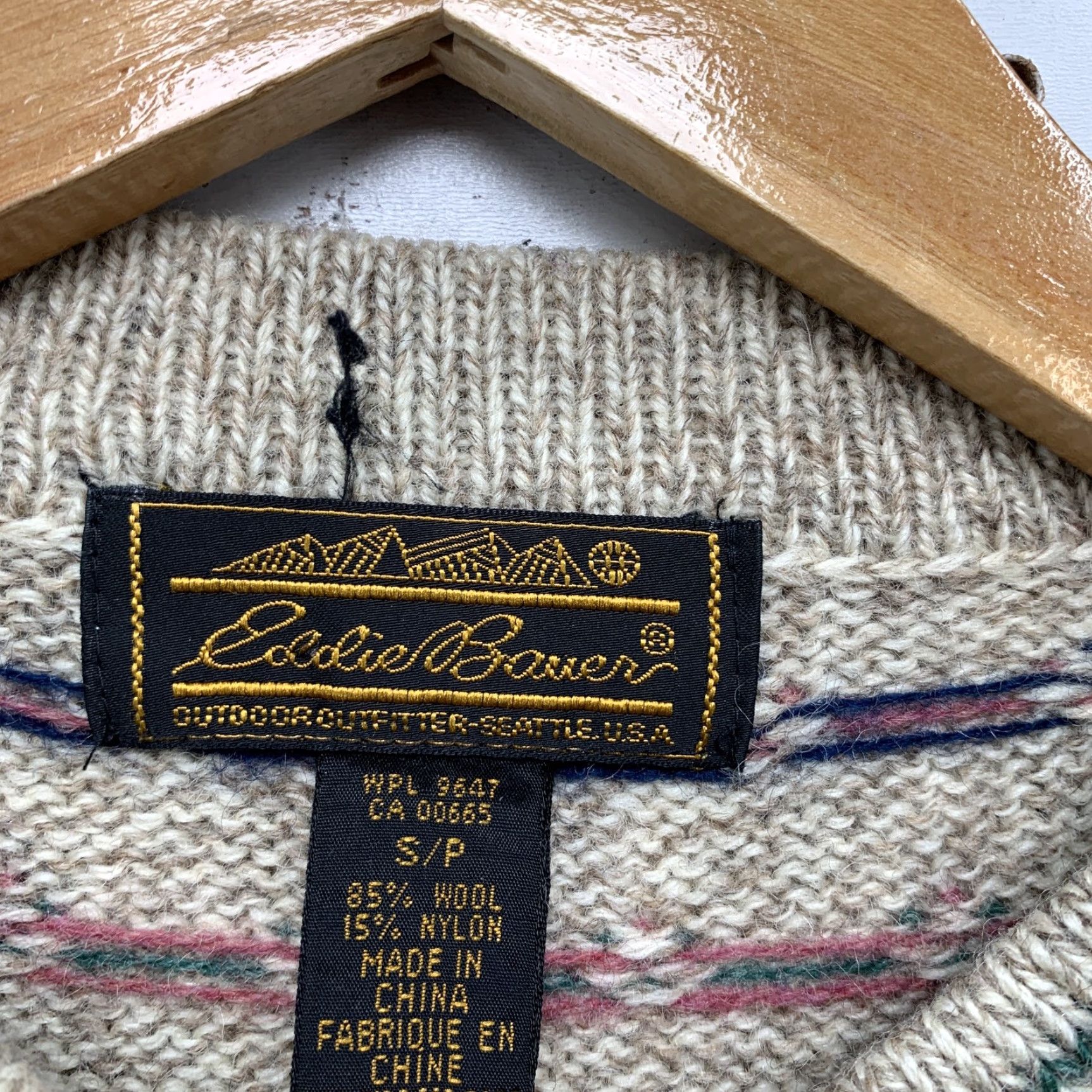 Eddie Bauer VINTAGE Eddie Bauer Cardigan Wool Blend Knit Sweater Womens Medium Beige 80s Cardigan Womens M Beige 80s Vintage Eddie Bauer Sweater Women Size M / US 6-8 / IT 42-44 - 3 Thumbnail
