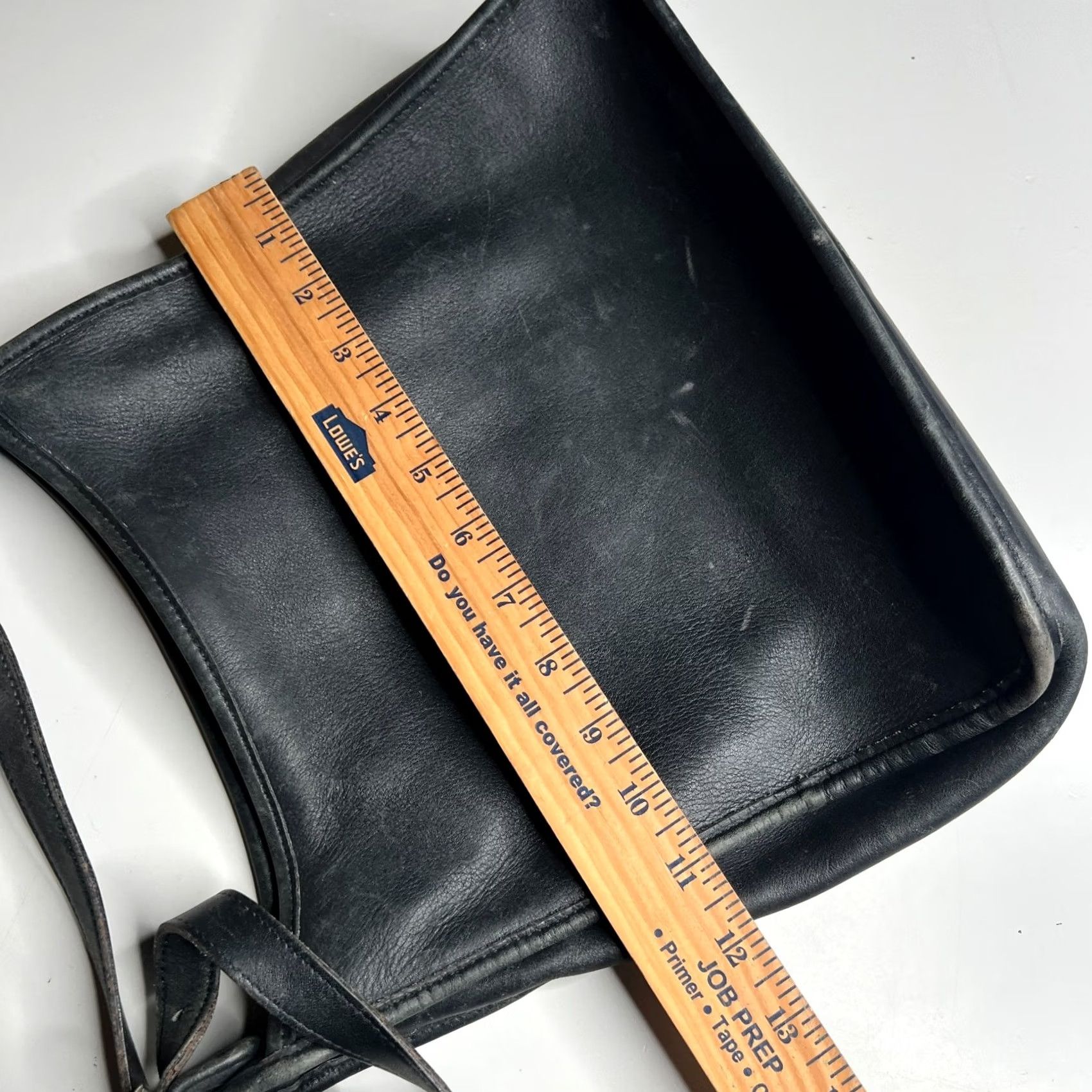 VINTAGE Coach Black Leather Shoulder Bag USA Medium Adult Womens 
