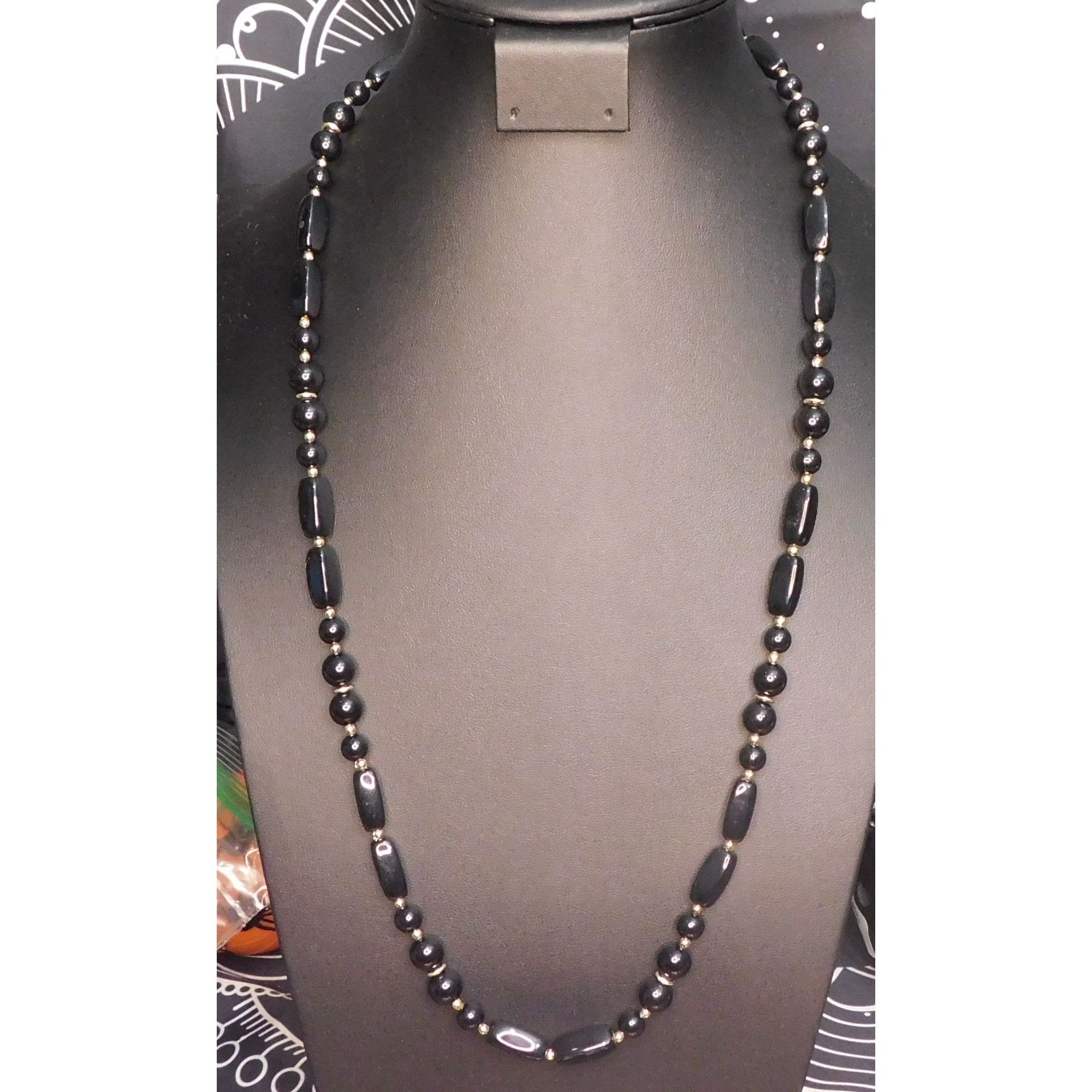 Other Simple Black And Gold Tone Beaded Necklace Size ONE SIZE - 1 Thumbnail