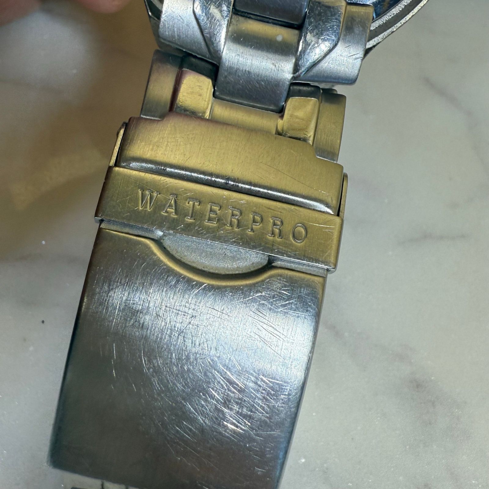 Guess Guess Waterpro 100M/330FT Stainless Steel Size ONE SIZE - 3 Thumbnail