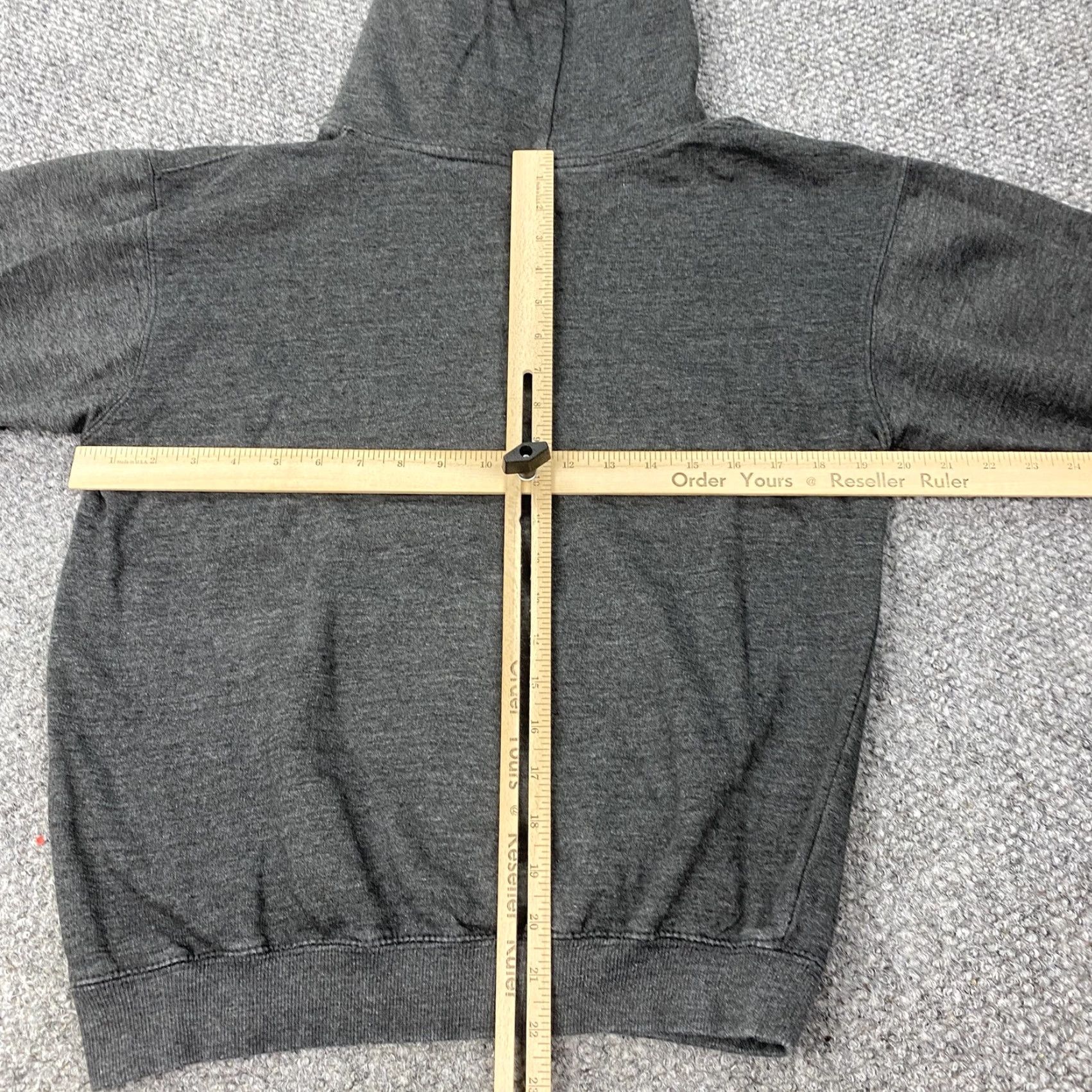 Vintage VINTAGE Basix Hoodie Mens Small Gray Huntington Beach Surf Endless Summer Sweatshirt Size US L / EU 52-54 / 3 - 4 Thumbnail