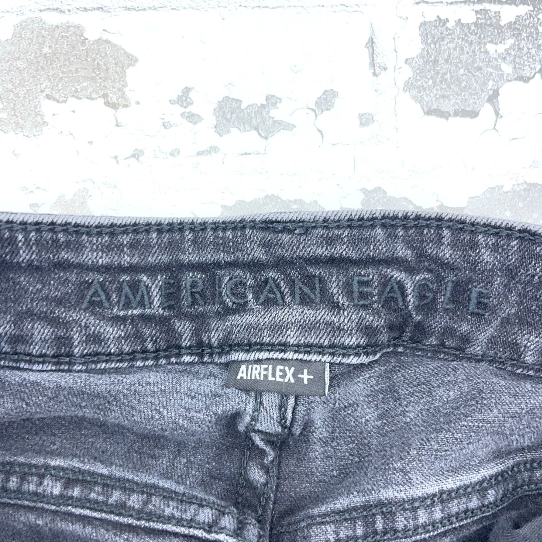 American Eagle Outfitters American Eagle Outfitters Jeans Men Slim Black Denim 28x32 Straight Stretch Distressed Pockets 5-Pocket Logo Belt Loops Holiday: NA Size US 28 / EU 44 - 6 Thumbnail