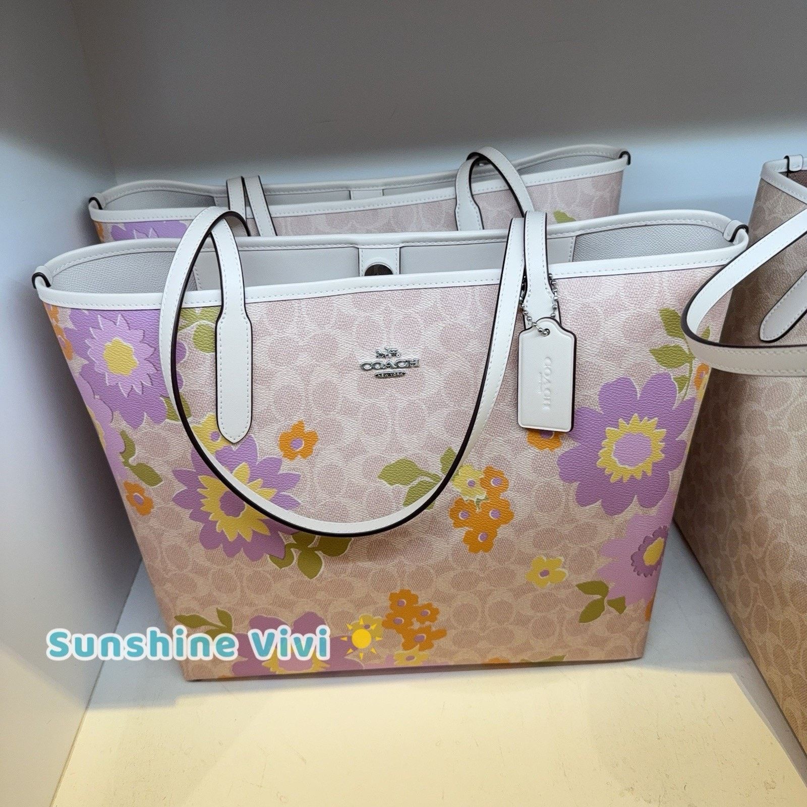 Coach NWT COACH City Tote Bag Signature Canvas Floral Print CBG71 Size ONE SIZE - 1 Thumbnail