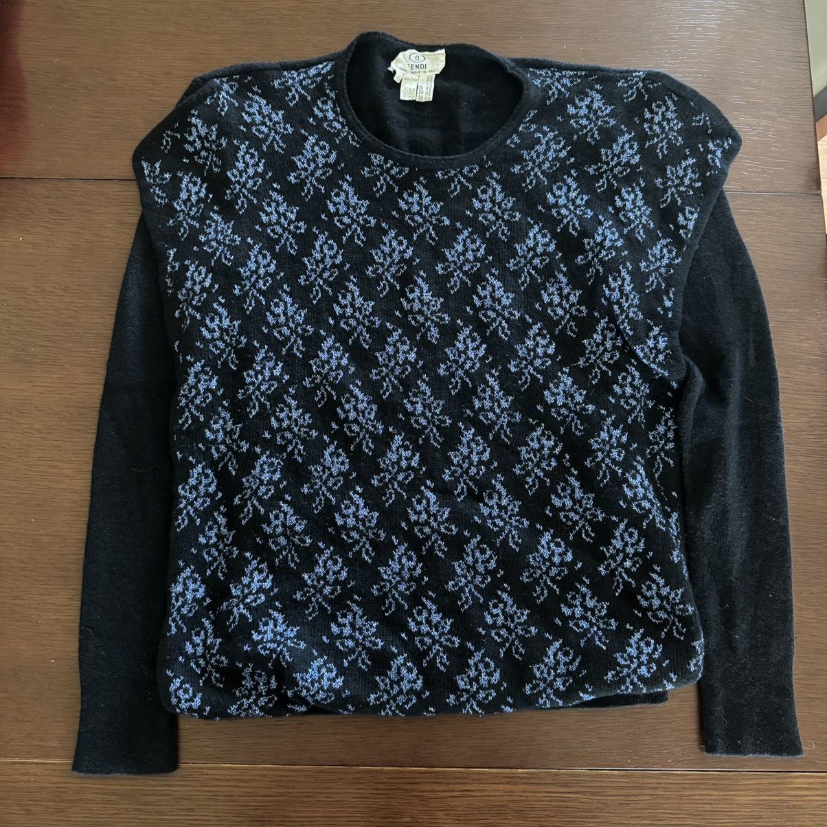 Fendi Vintage 70s/80s Fendi Sweater Size M / US 6-8 / IT 42-44 - 1 Thumbnail