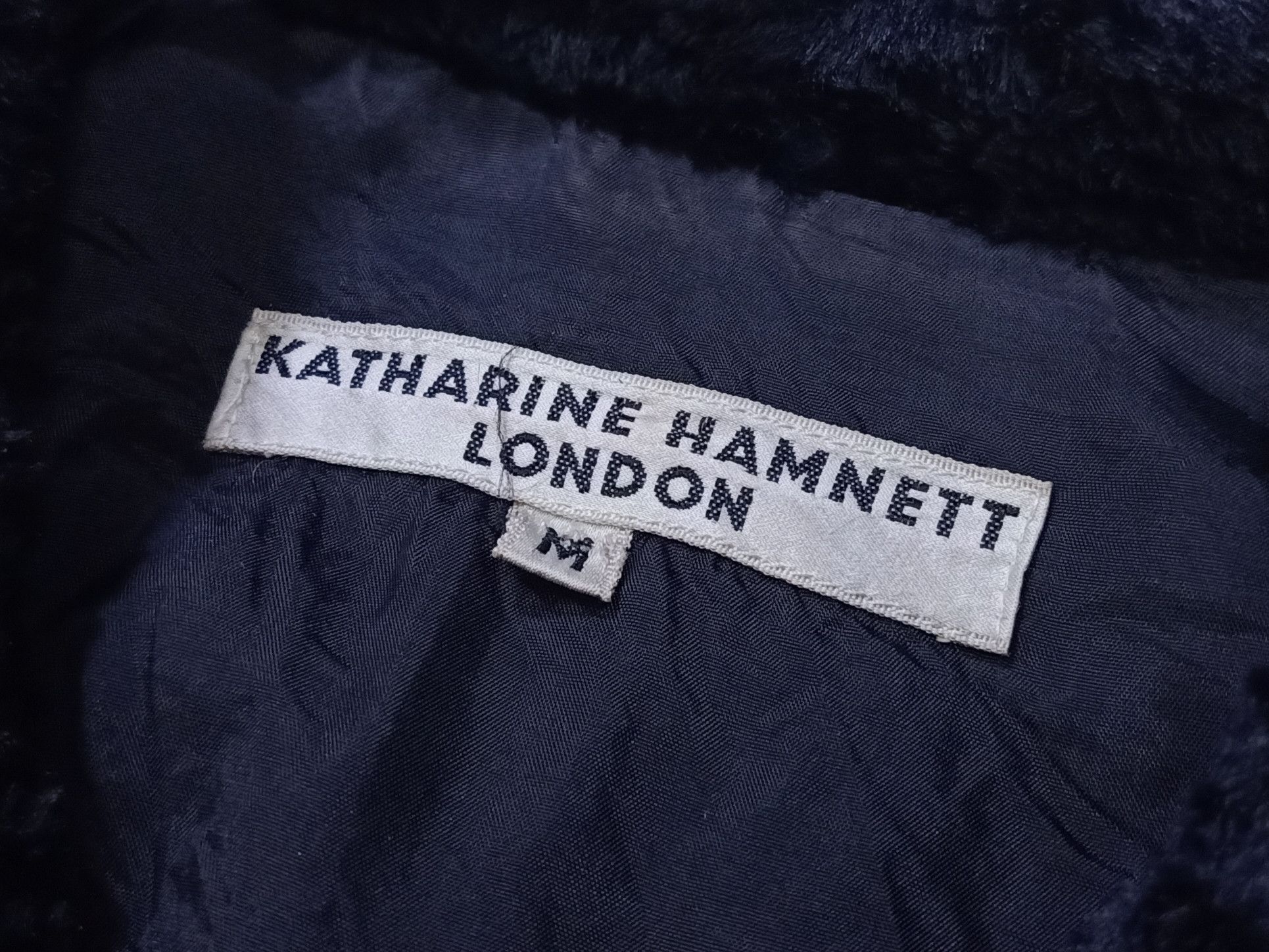 Katharine Hamnett London KATHARINE HAMNETT LONDON Faux Fur Black Cropped Blazer Size M / US 6-8 / IT 42-44 - 8 Thumbnail