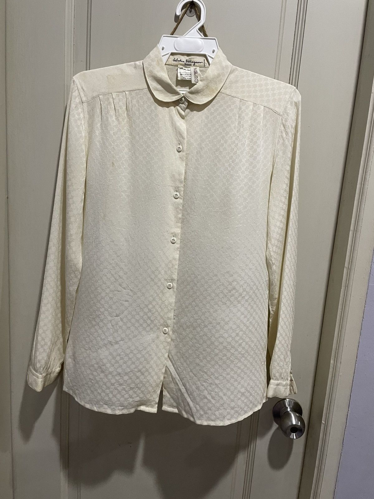 Salvatore Ferragamo VTG Salvatore Ferragamo Firenze 100% Silk Shirts Size M / US 6-8 / IT 42-44 - 19 Thumbnail
