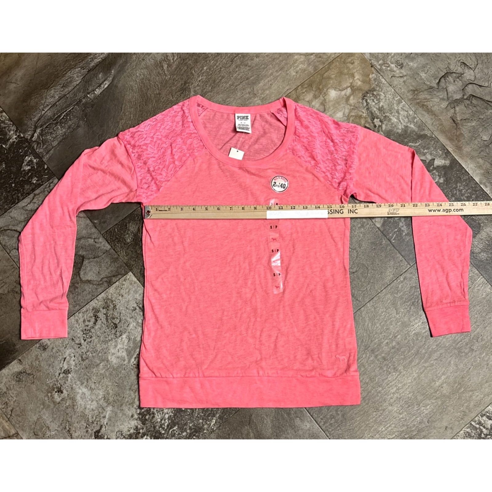 Victoria's Secret Victoria's Secret Shirt T-Shirt Lace Long Sleeve Pink Small Regular Womens Size S Lightweight All Seasons Stretch VINTAGE? (No) Size S / US 4 / IT 40 - 3 Thumbnail