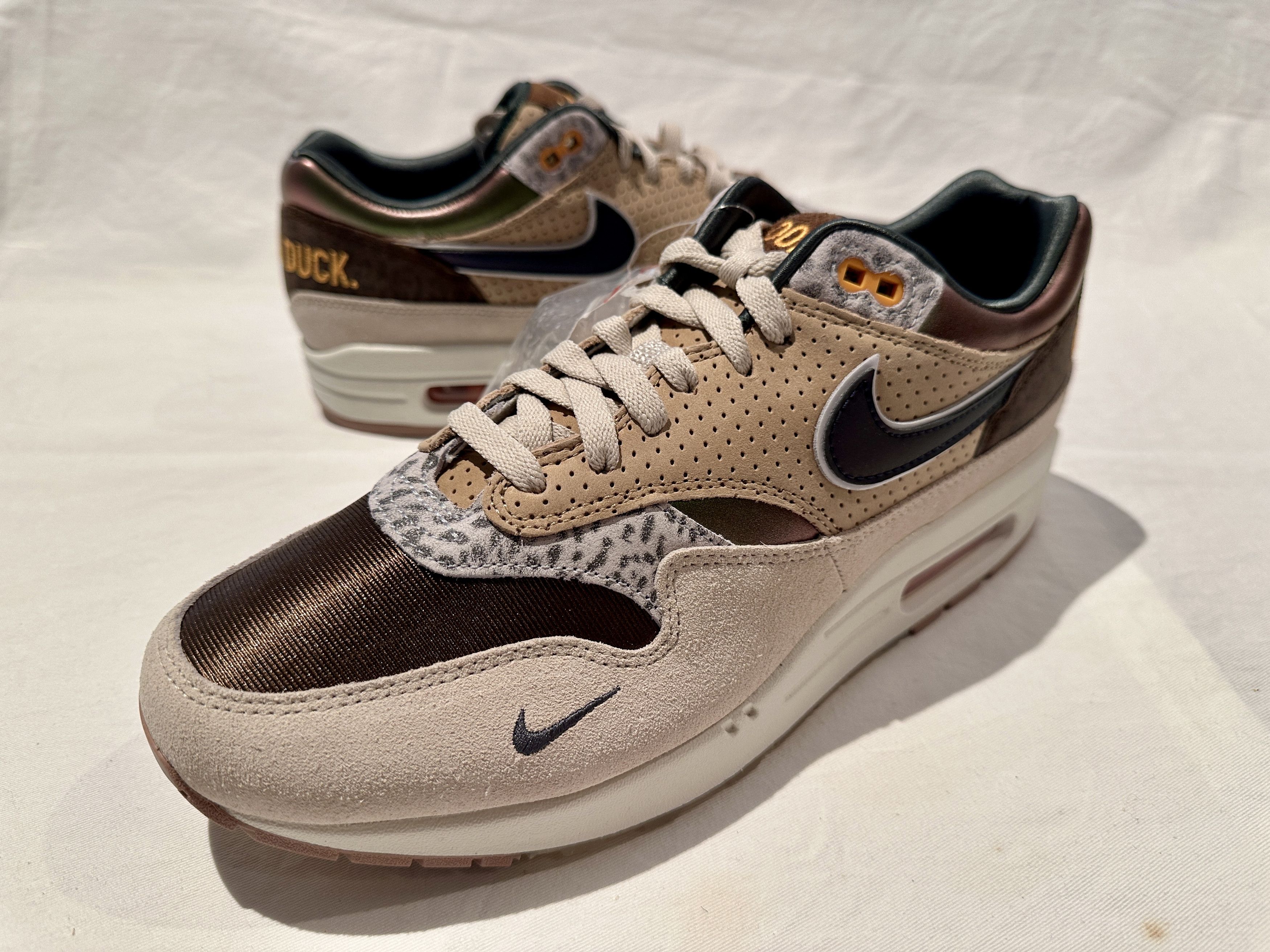 Nike BRAND NEW NIKE AIR MAX 1 '87 PRE ‘University of Oregon’ SZ11 Size US 11 / EU 44 - 9 Thumbnail