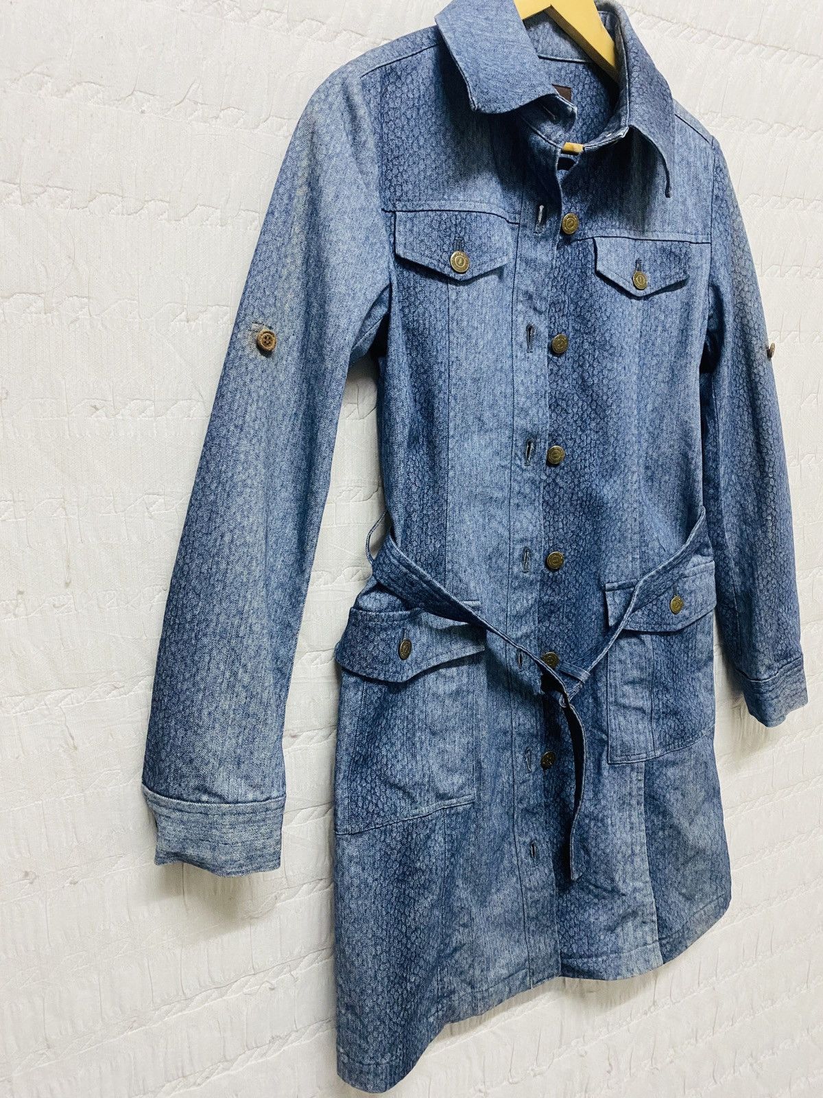Tornado Mart (L) TORNADO MART FEMME STUDDED HONEYCOMB DENIM JACKET Size S / US 4 / IT 40 - 2 Thumbnail