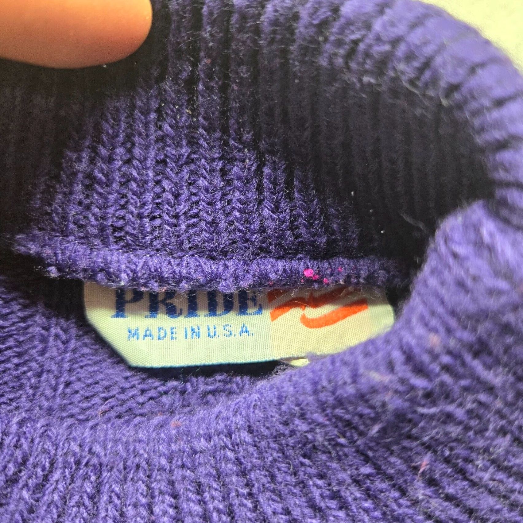 Vintage Pride Women's Long Sleeve Pullover Sweater Adult Large Purple Snowflake Made in America Size L / US 10 / IT 46 - 3 Thumbnail