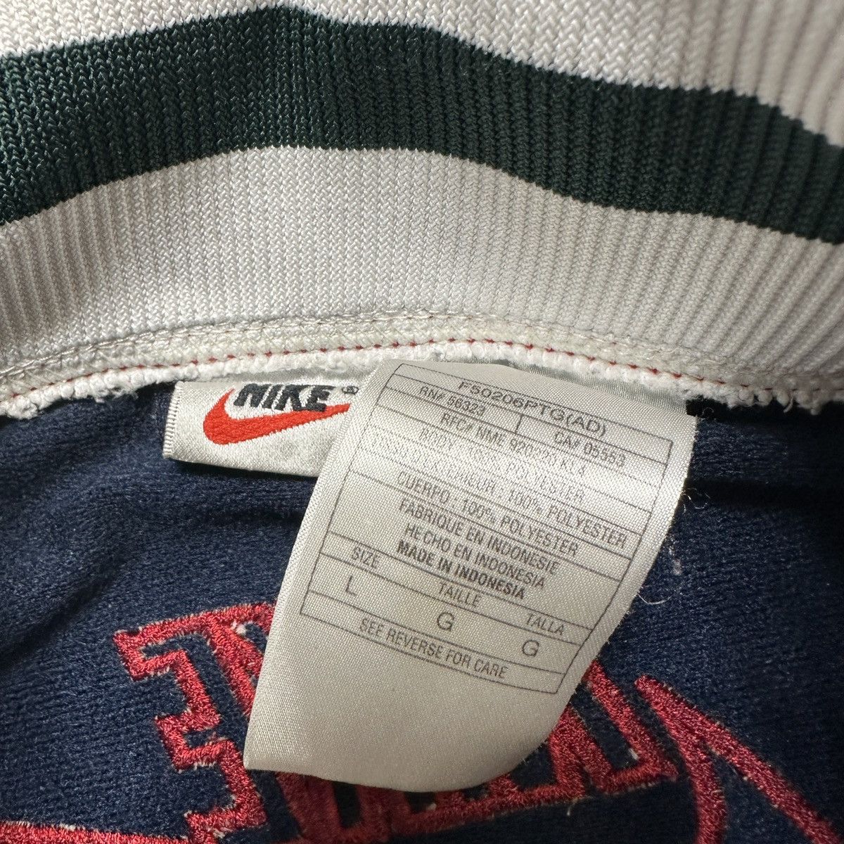 Vintage Vintage Nike jacket Size US L / EU 52-54 / 3 - 4 Thumbnail