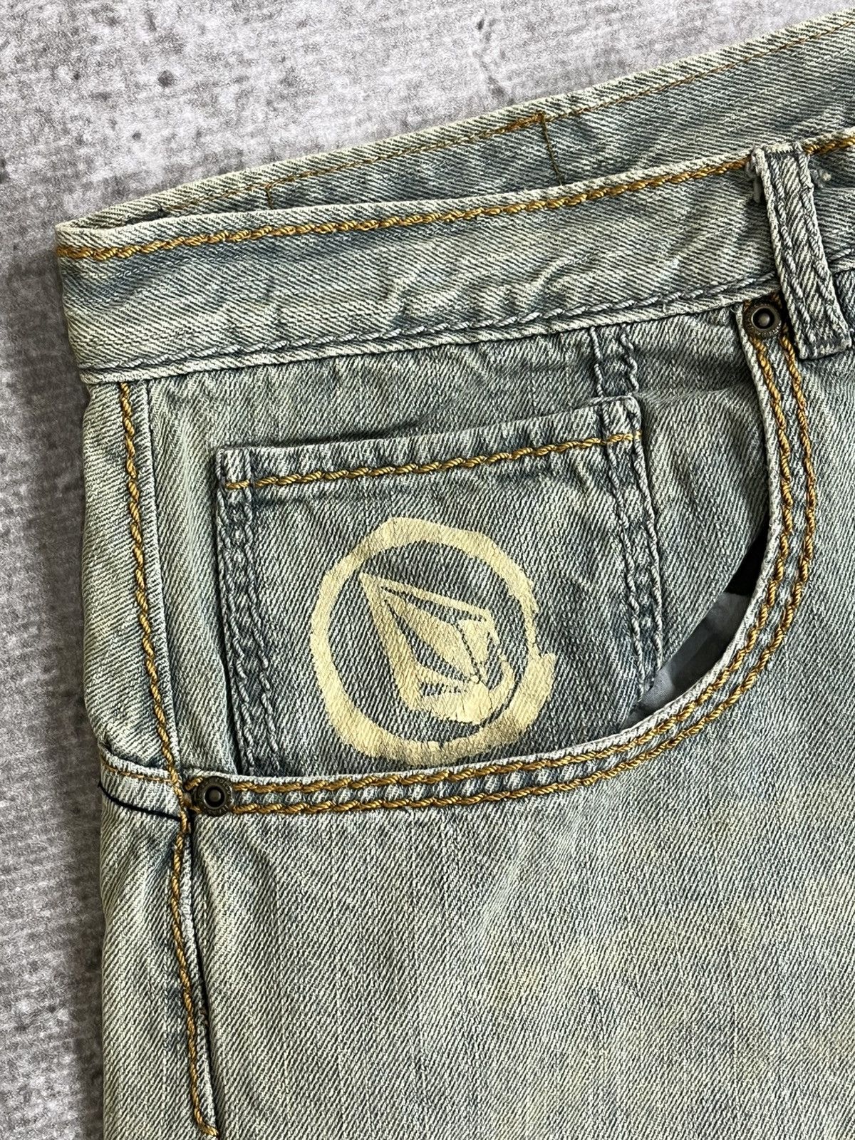 Volcom Vintage Volcom Spellout Baggy Jeans Size US 36 / EU 52 - 7 Thumbnail