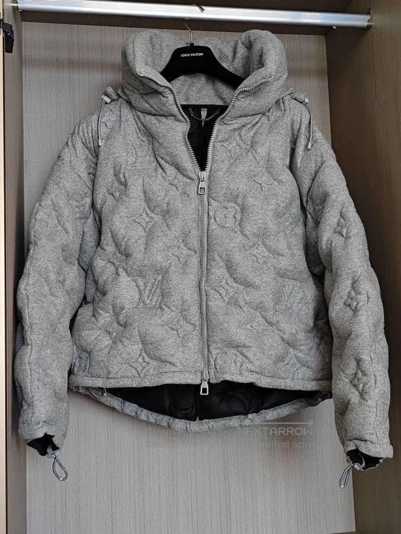 Louis Vuitton Louis Vuitton Gray Cashmere Down Jacket. Size US L / EU 52-54 / 3 - 2 Thumbnail