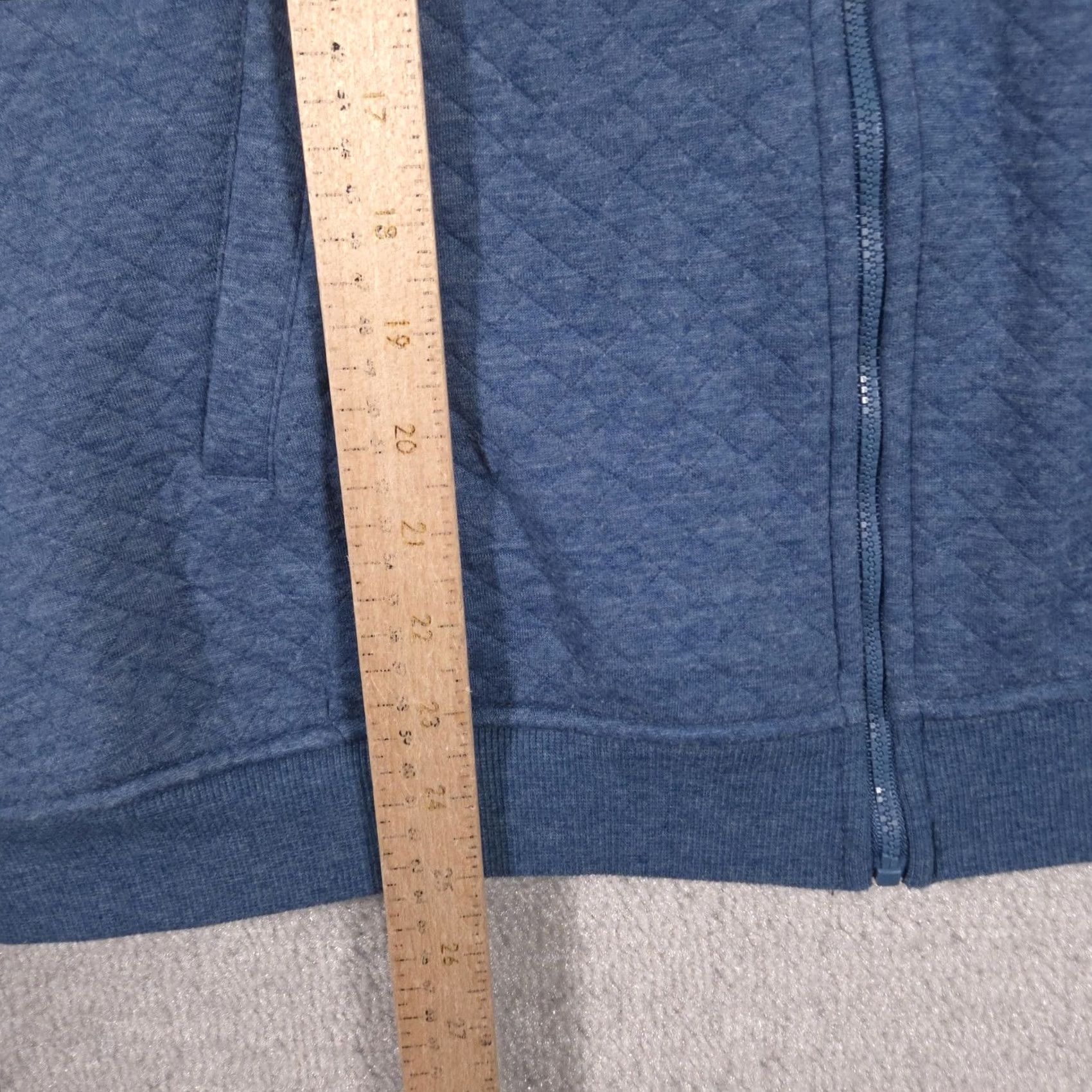 Vintage Alfred Dunner Vest Womens 1X Blue Quilted Knit Full Zip Pockets Casual Vest Womens 1X Blue Quilted Knit Full Zip Pockets Casual Size XL / US 12-14 / IT 48-50 - 6 Thumbnail