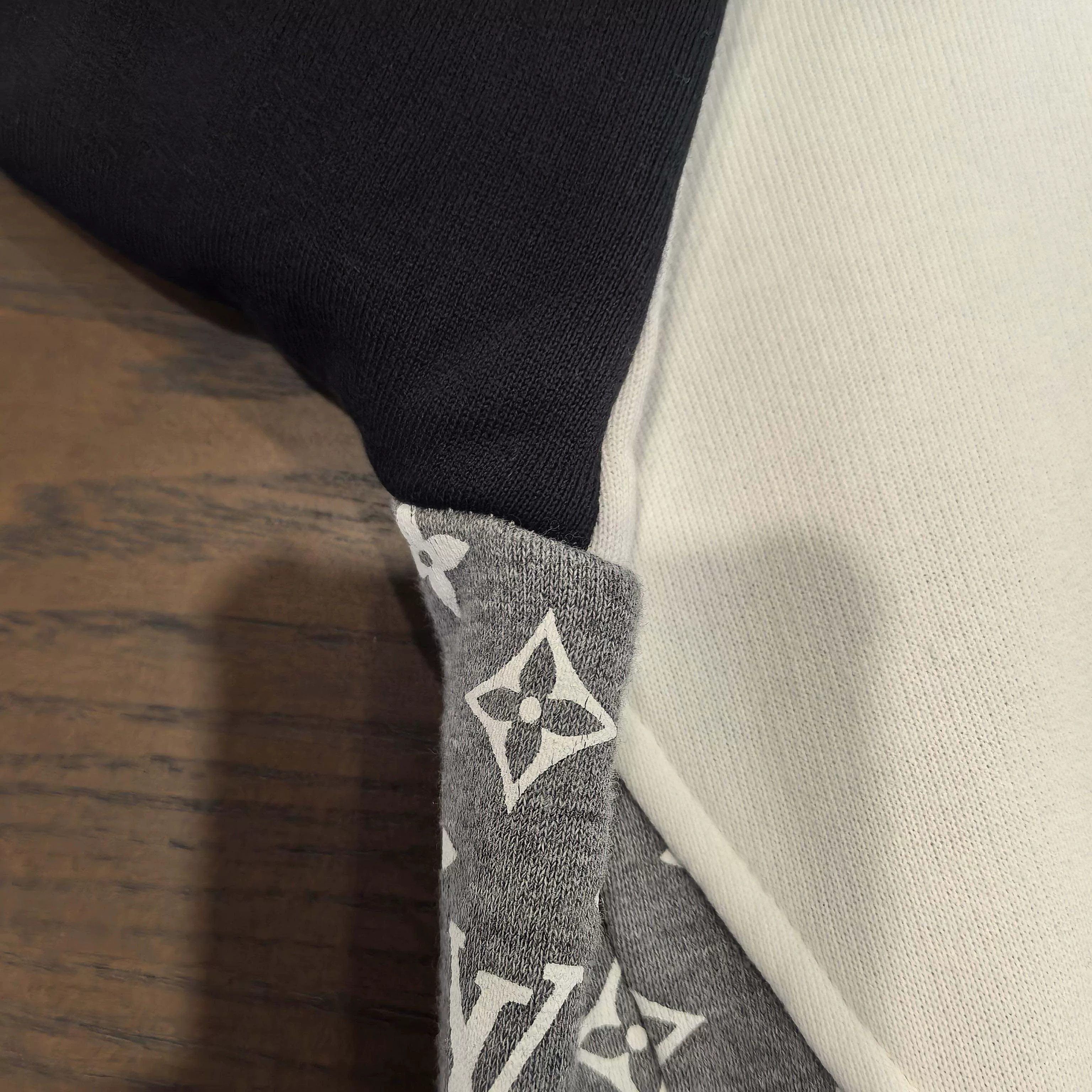 Louis Vuitton Louis Vuitton Color Blocked Hoodie Sweatshirt -2505 Size US XS / EU 42 / 0 - 9 Thumbnail
