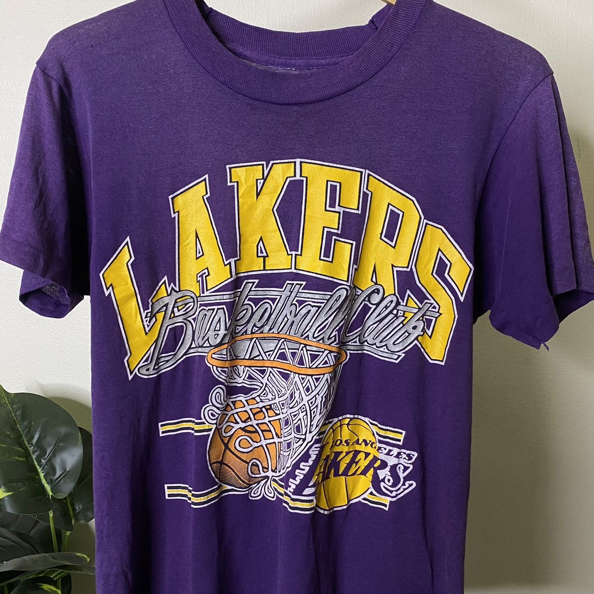 NBA × Vintage Vintage 1980s LA Lakers NBA T Shirt Size US S / EU 44-46 / 1 - 2 Thumbnail
