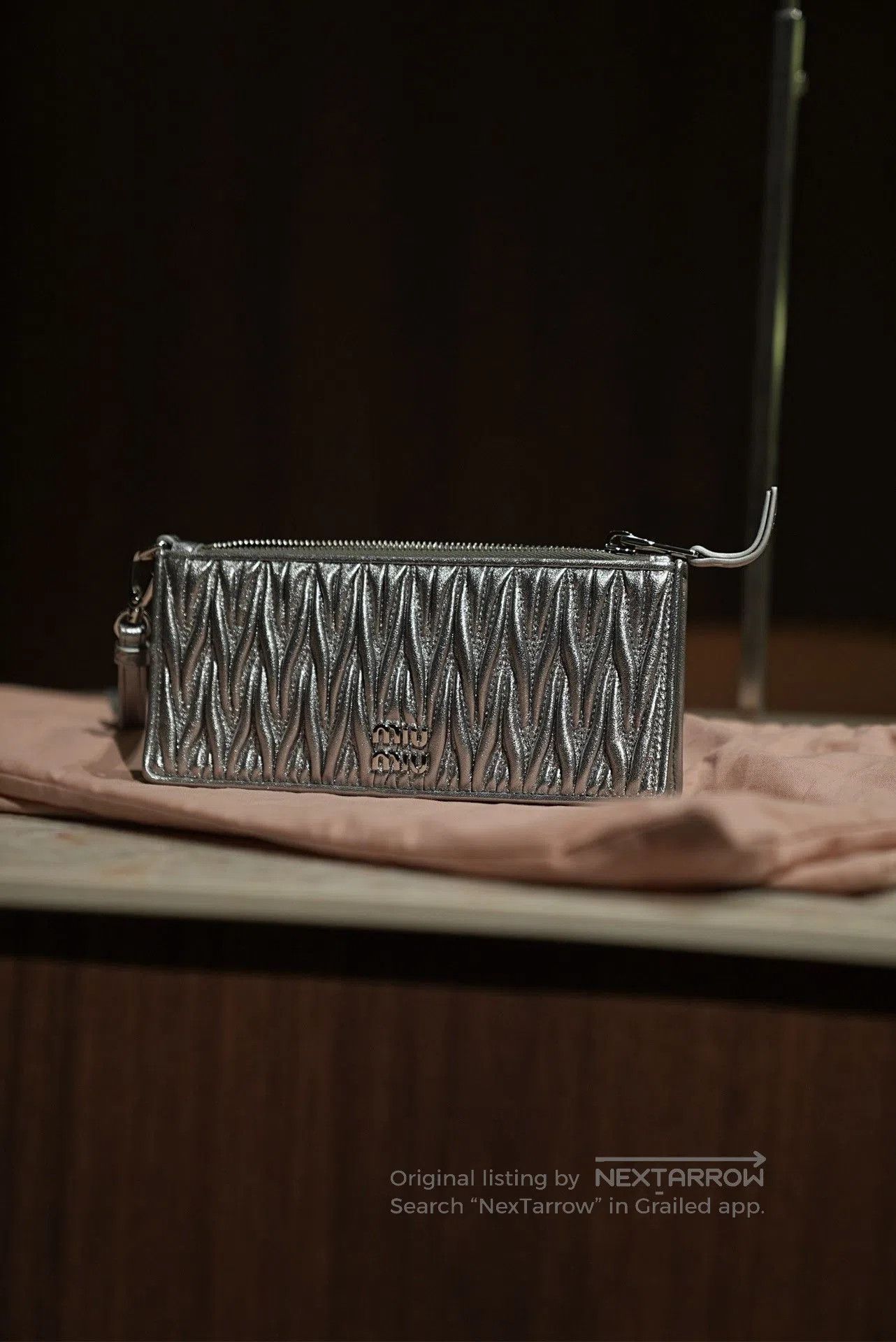 Miu Miu Miu Miu Pleated Leather Silver Clutch. Size ONE SIZE - 6 Thumbnail