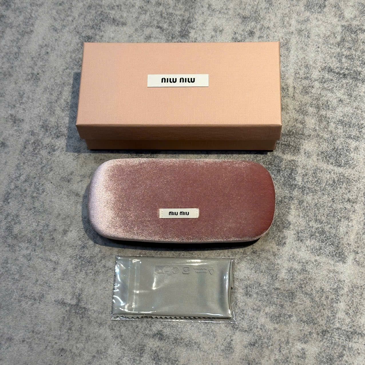 Miu Miu MIU MIU MU 09XV 16K1O1 Sunglasses BLACK Size ONE SIZE - 9 Thumbnail